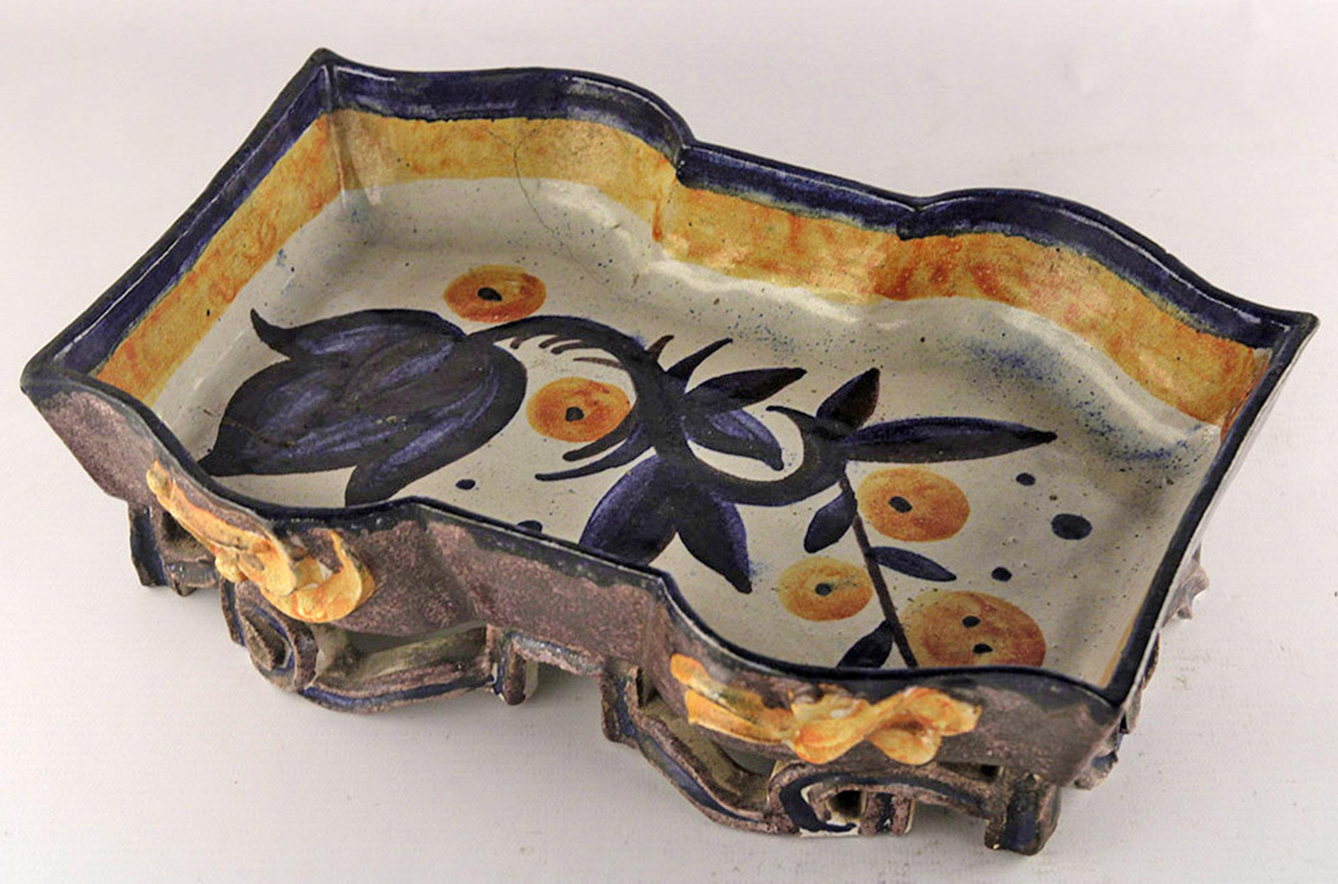 Early 20th century Vienna Secession austrian painted ceramic centerpiece by Vally Wieselthier for Wiener Werkstätte

By: Vally Wieselthier, Wiener Werkstätte
Material: ceramic, paint
Technique: molded, pressed, painted, hand-painted
Dimensions: 7.5