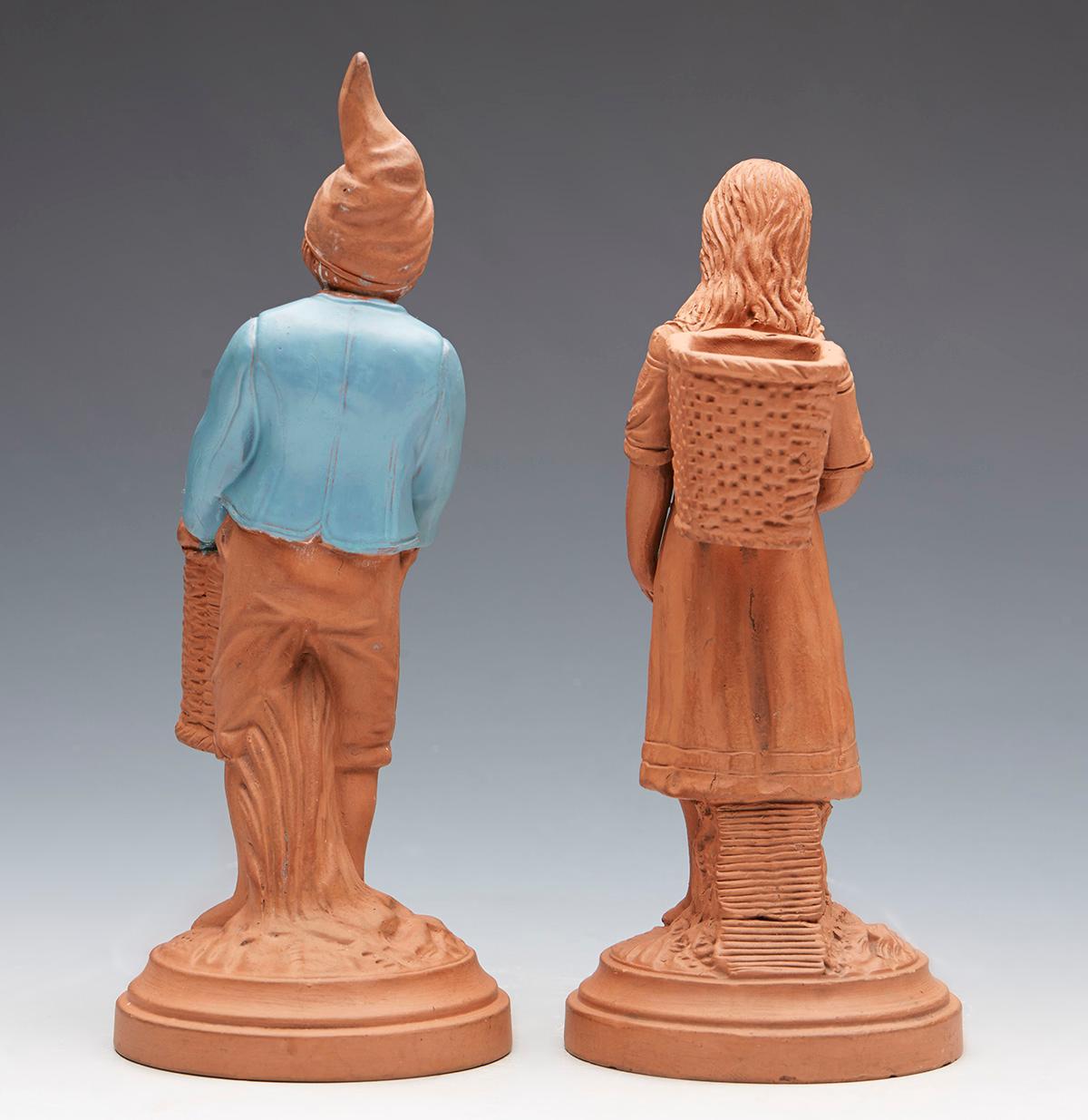 Paire de figurines d'allumettes en terre cuite de l'Autriche Bon état - En vente à Bishop's Stortford, Hertfordshire
