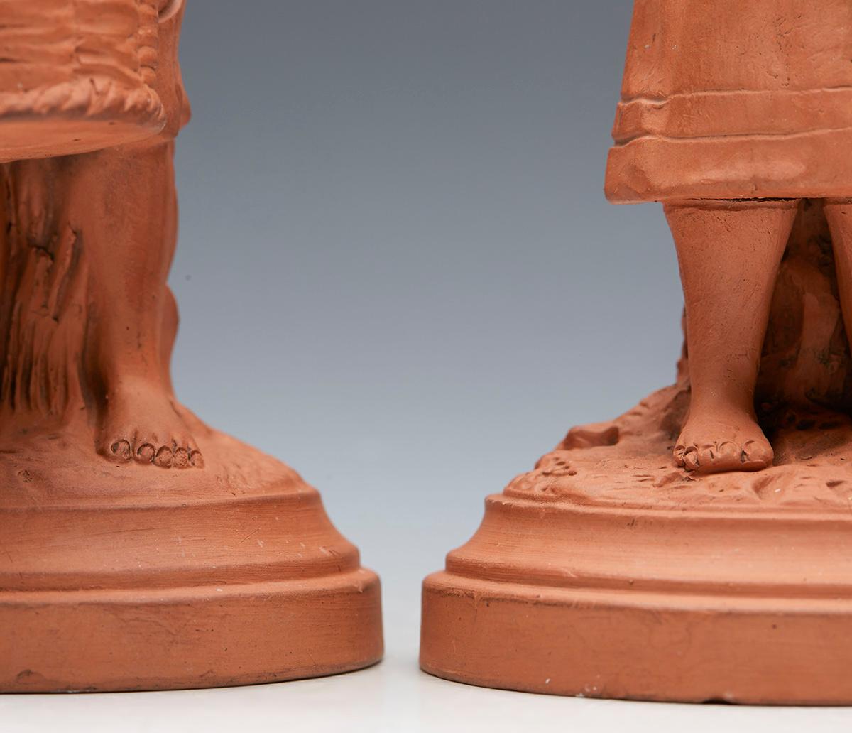 Fin du XIXe siècle Paire de figurines d'allumettes en terre cuite de l'Autriche en vente