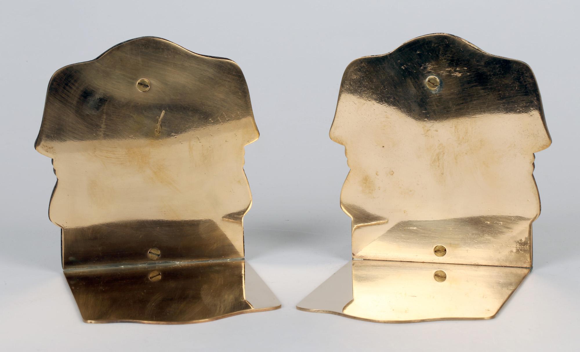 Österreichisches Paar Art-Déco-Buchstützen mit Jungfrauenkopf aus Bronze, Paar (Frühes 20. Jahrhundert) im Angebot