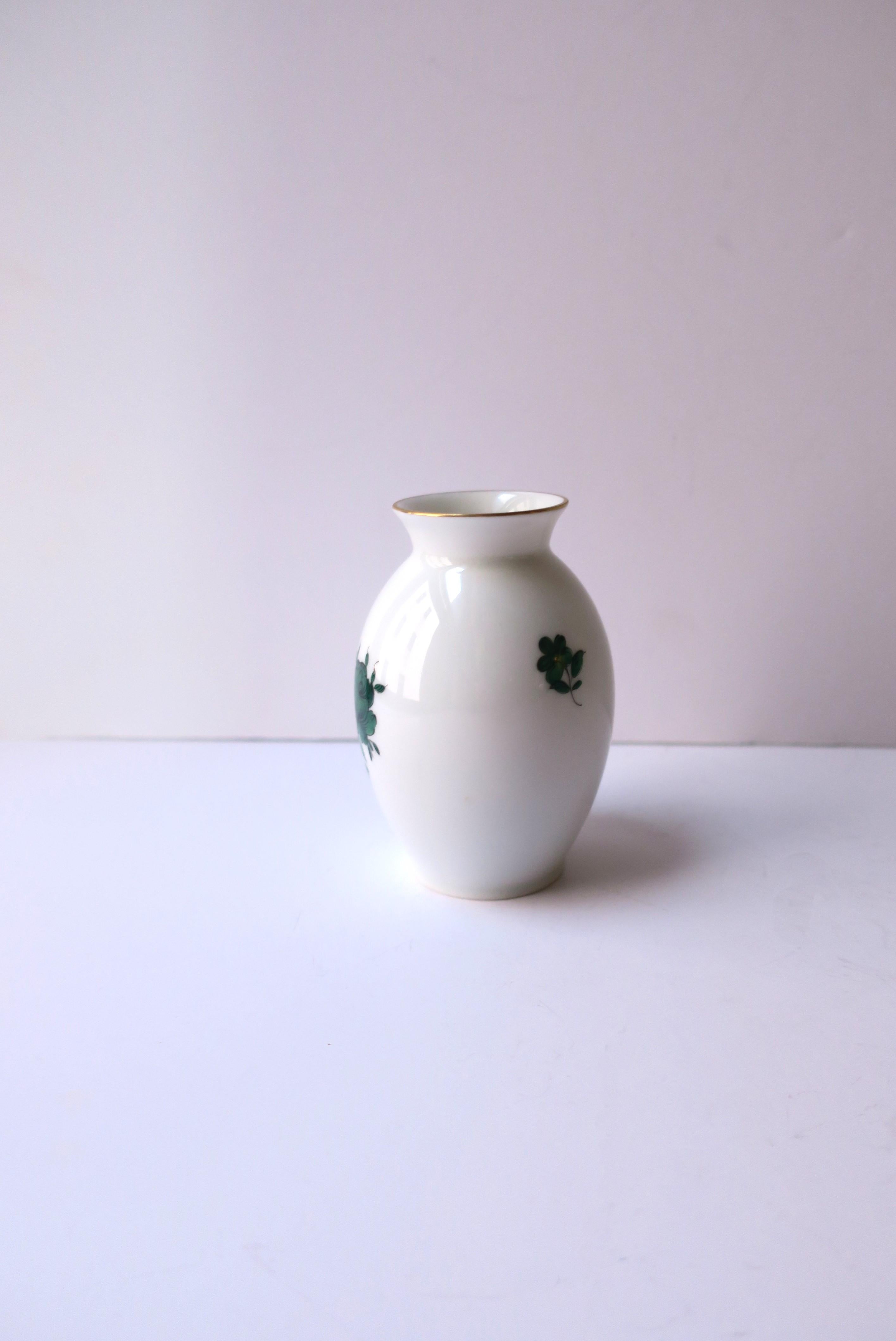 Austrian Porcelain Vase with Roses For Sale 2