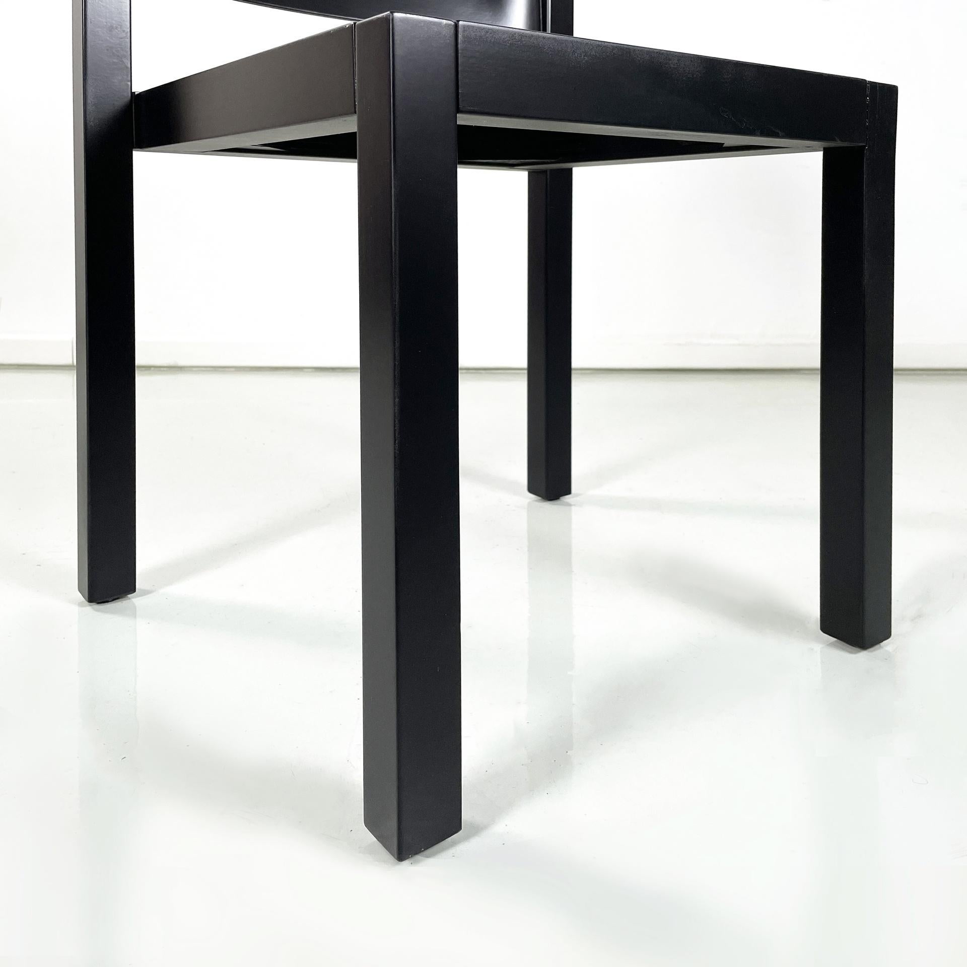 Sedie austriache post-moderne in pelle rossa e legno nero di Thonet, anni '90 in vendita 6