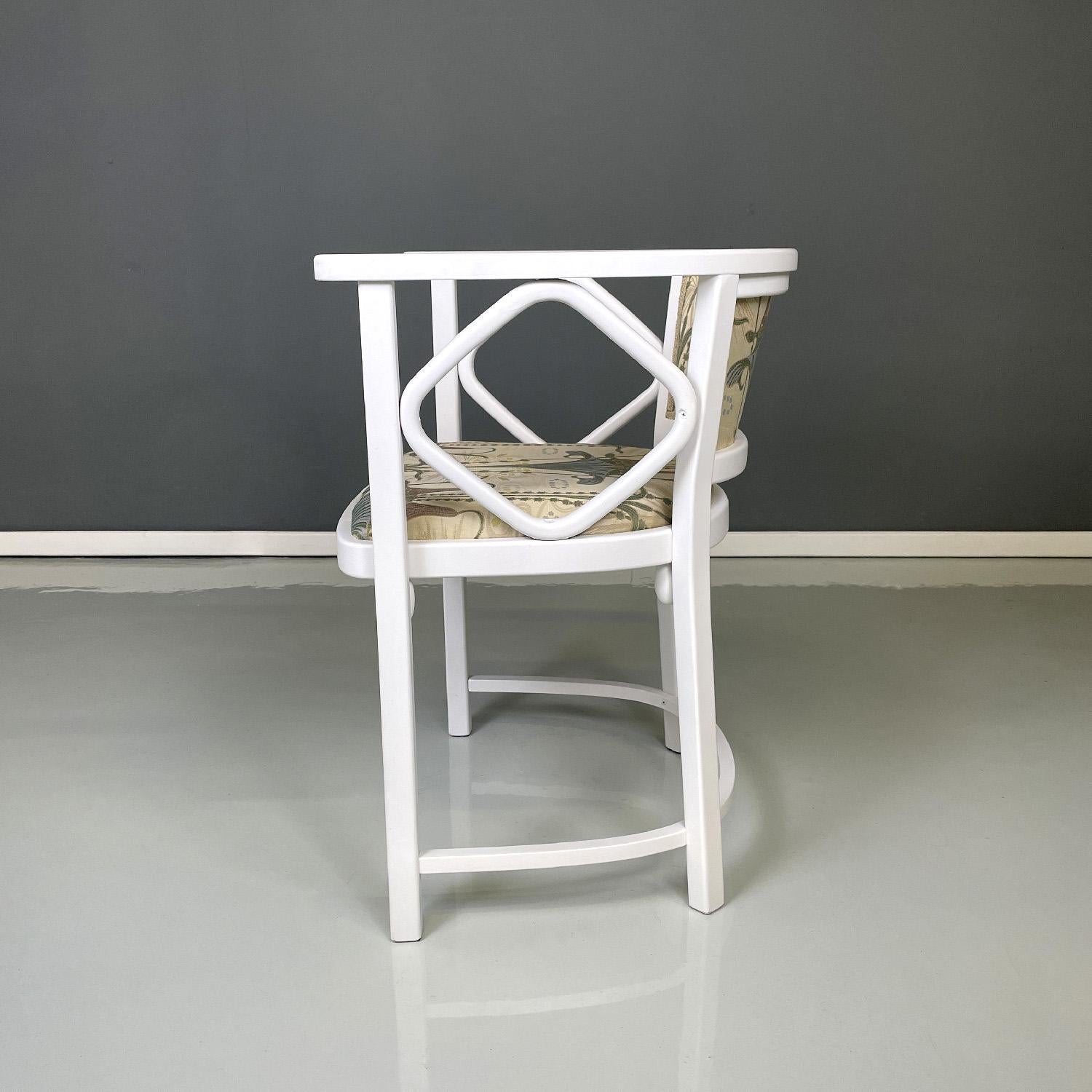 Austriaco Sedie da vasca austriache postmoderne in legno bianco di Joseph Hoffmann per Thonet, anni '90 in vendita