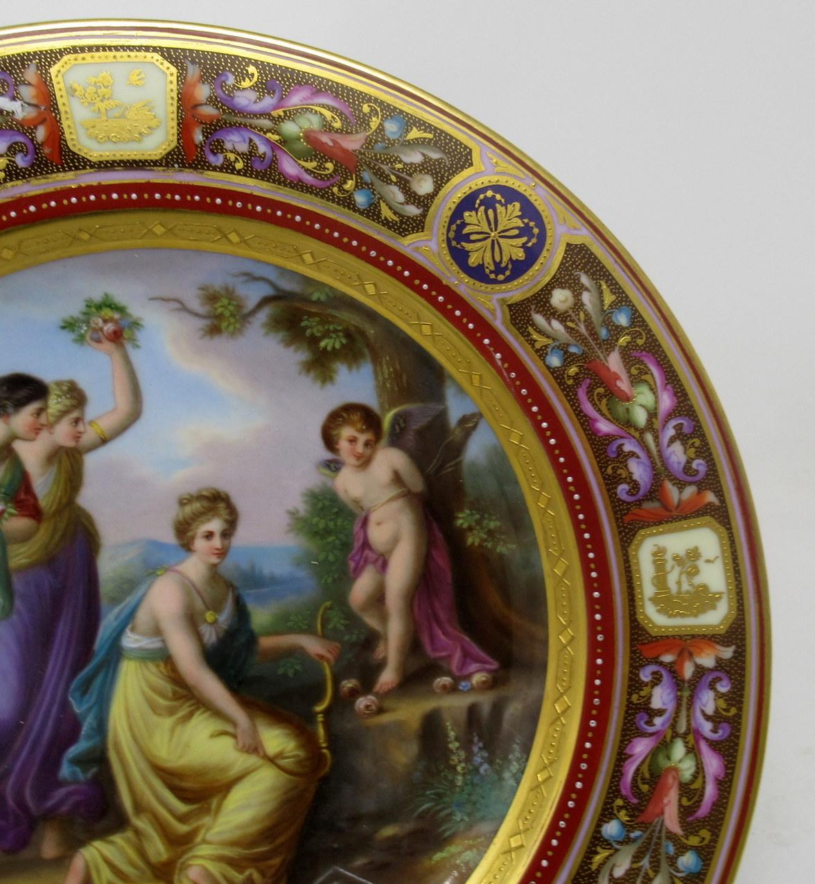 Victorien Assiette de cabinet en porcelaine peinte à la main de la famille royale autrichienne de Vienne Angelica Kauffman (19C) en vente