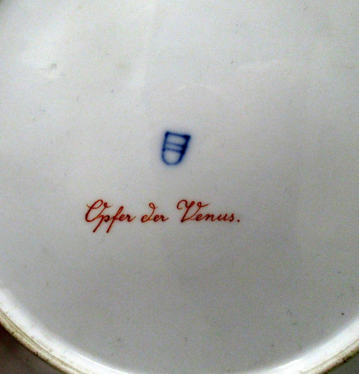 Peint à la main Assiette de cabinet autrichienne Royal Vienna Angelica Kauffman en porcelaine peinte à la main 19c en vente