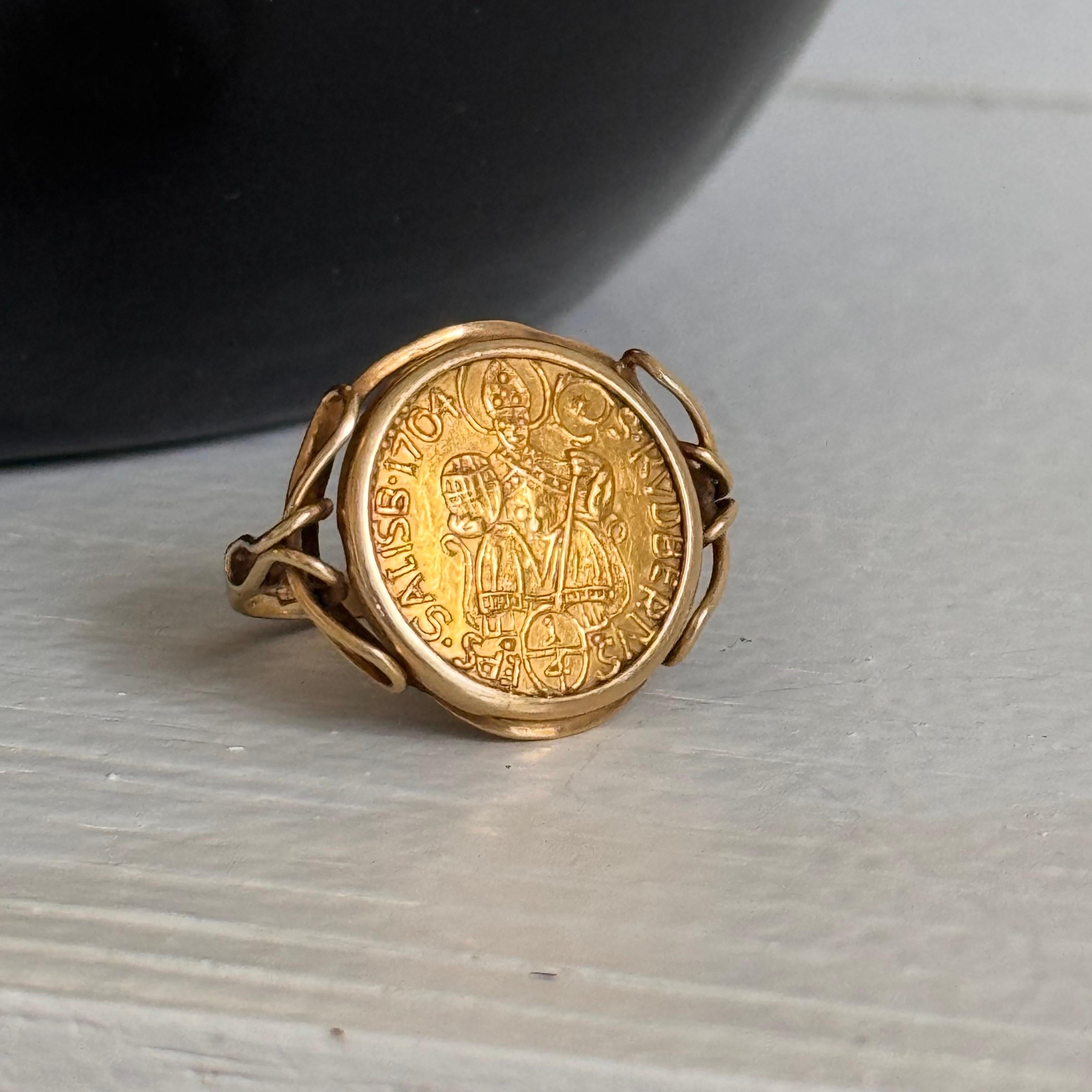 Austrian Salzburg 1704 1/4 Ducat Coin Ring in 20kt Gold Frame - Size 6 1/2 For Sale 2