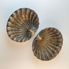 Austrian Secessionist Brass Vide-Poche Bowls, Set of Two, Early 20th Century