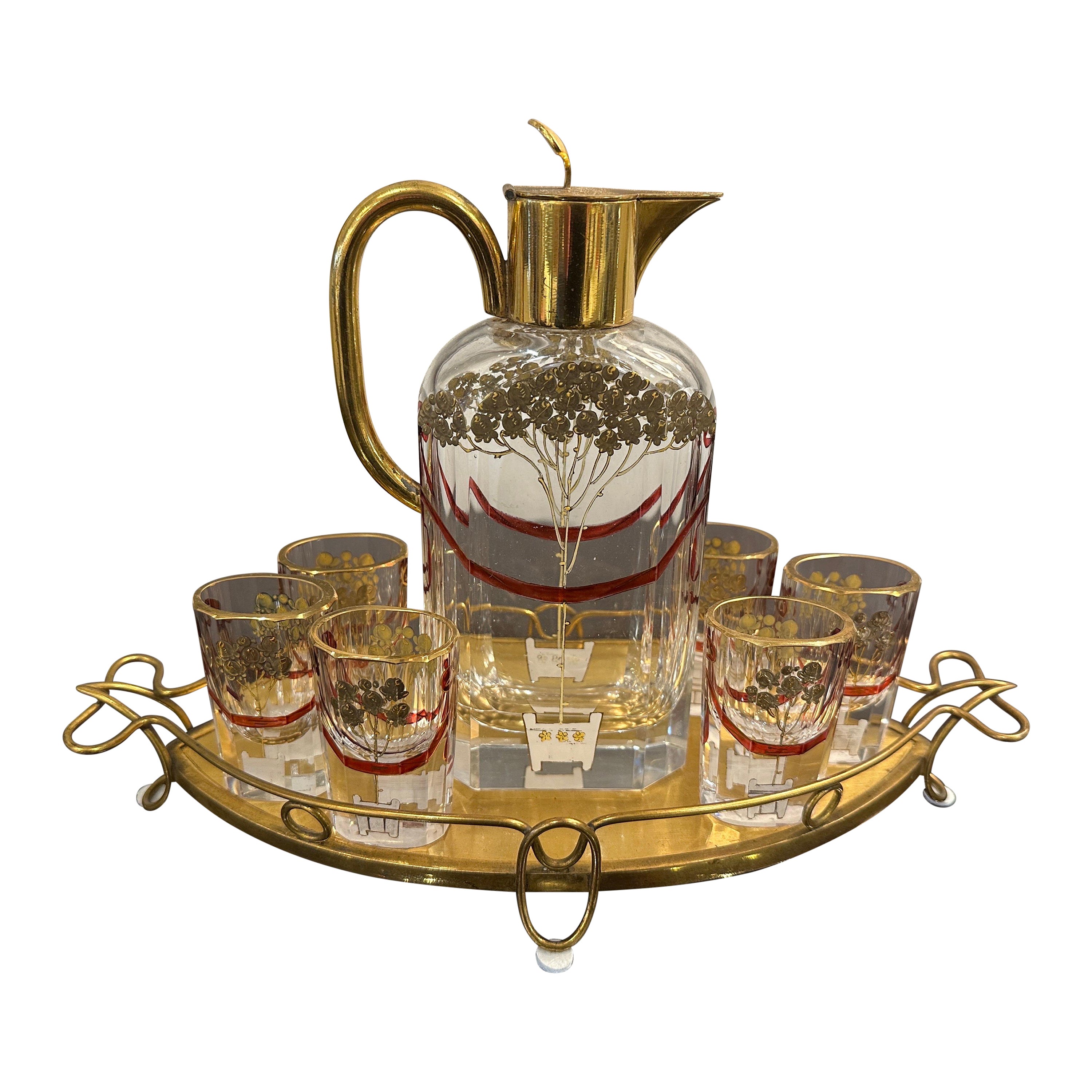 Ensemble autrichien sécessionniste de carafes et de verres à cordial
