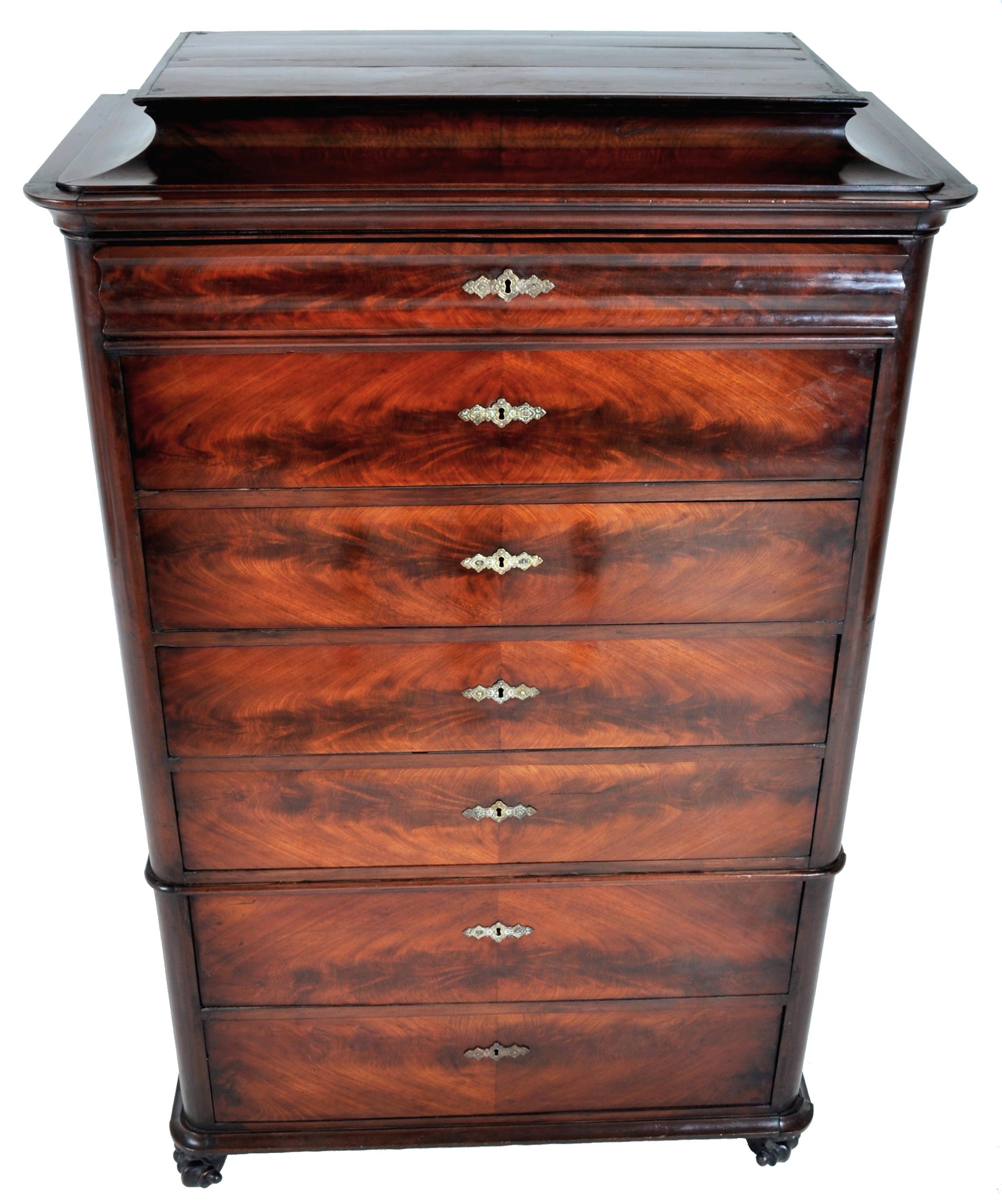 Austrian Seven-Drawer Biedermeier Figured Walnut Chest of Drawers/Semainier 2