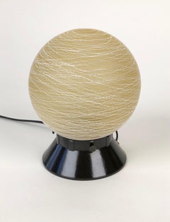 Lampe de table autrichienne des années 1930 avec base en bakélite et boule de verre