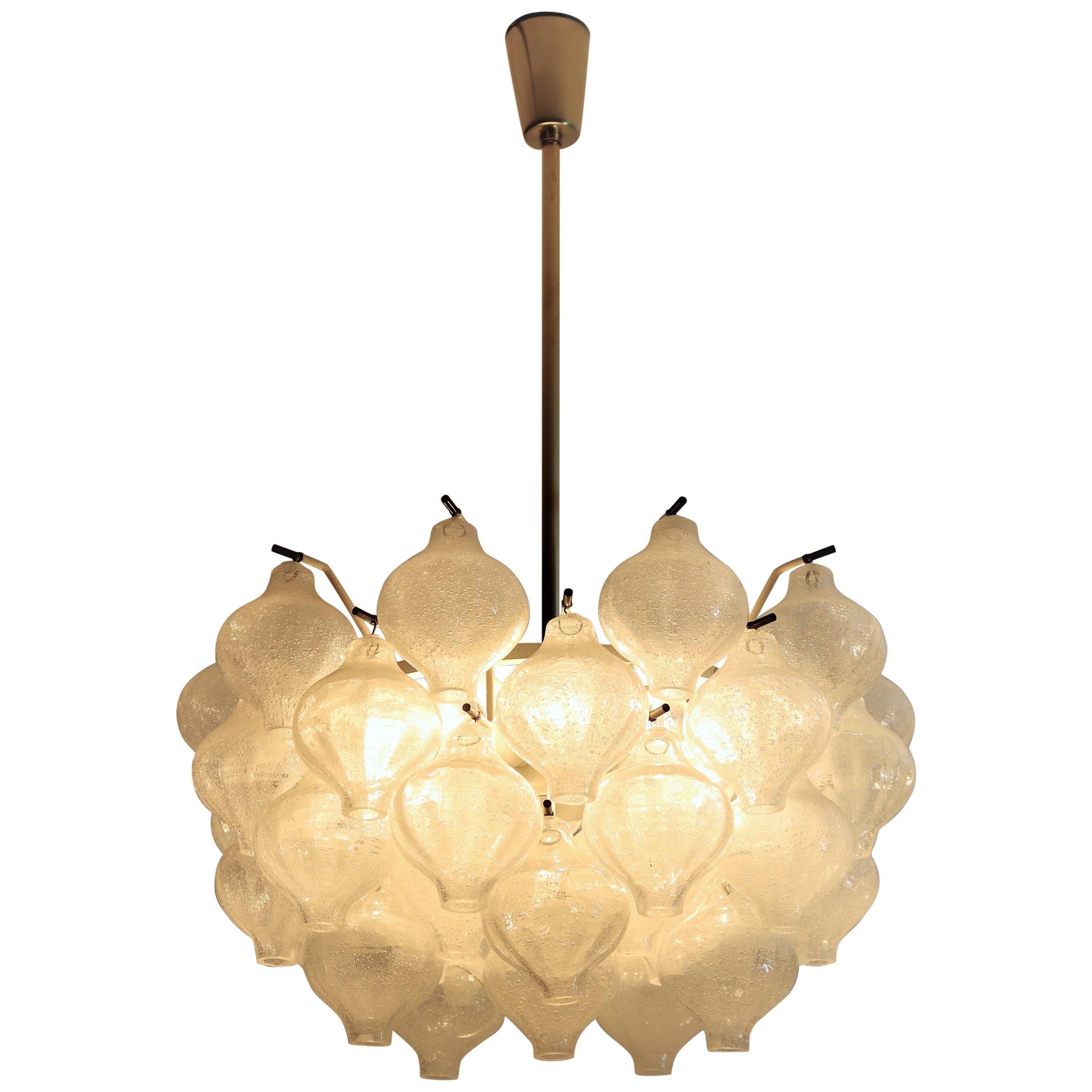 Midcentury Tulipan Chandelier in Glass and Brass by Austrian Kalmar, 1960s For Sale