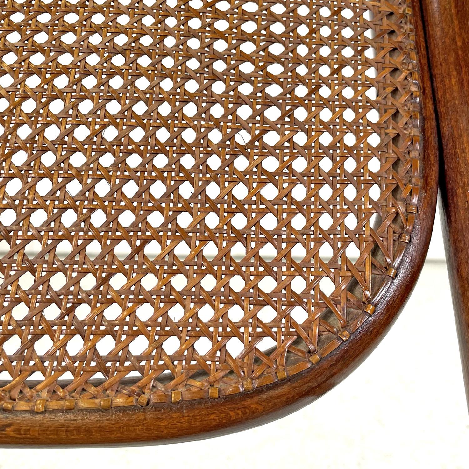 Österreichischer klappbarer Thonet-Sessel aus Holz mit Wiener Stroh, Ende 1800 im Angebot 4