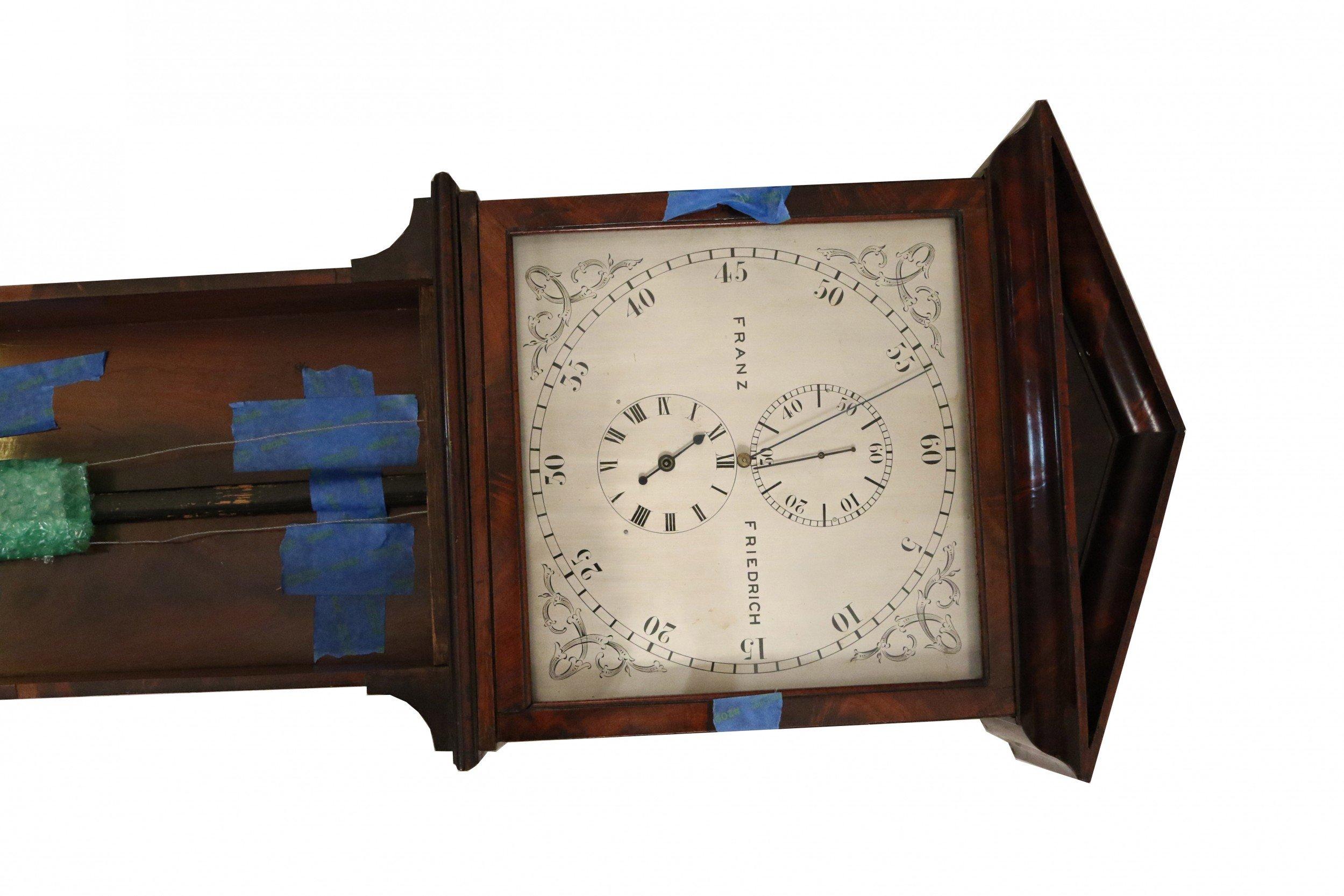 Biedermeier Horloge murale autrichienne en bois en vente
