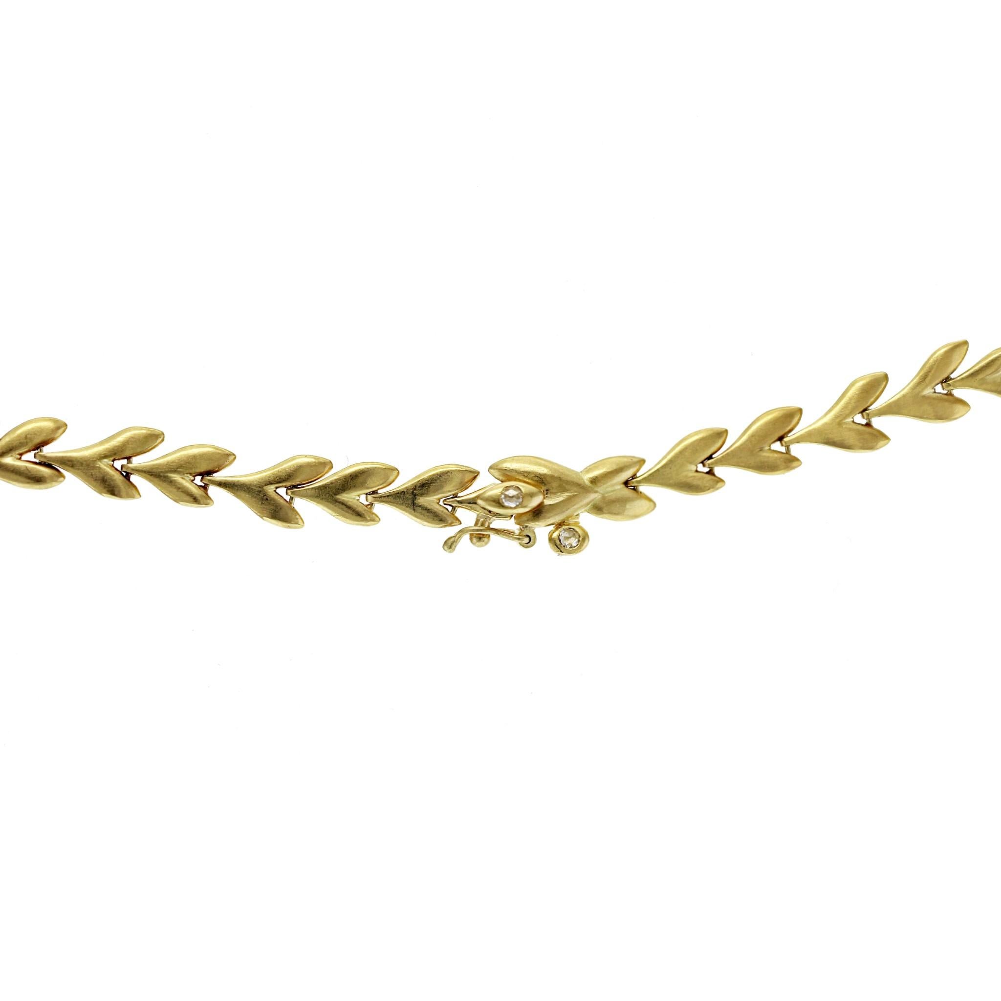 Auth H STERN Halskette aus 18 Karat Gelbgold mit Blattdiamanten im Rosenschliff, Größe 16