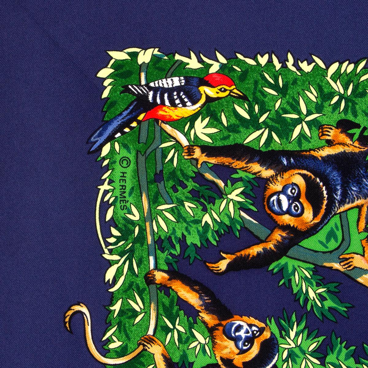 Black auth HERMES dark blue SICHUAN 90 silk twill Scarf