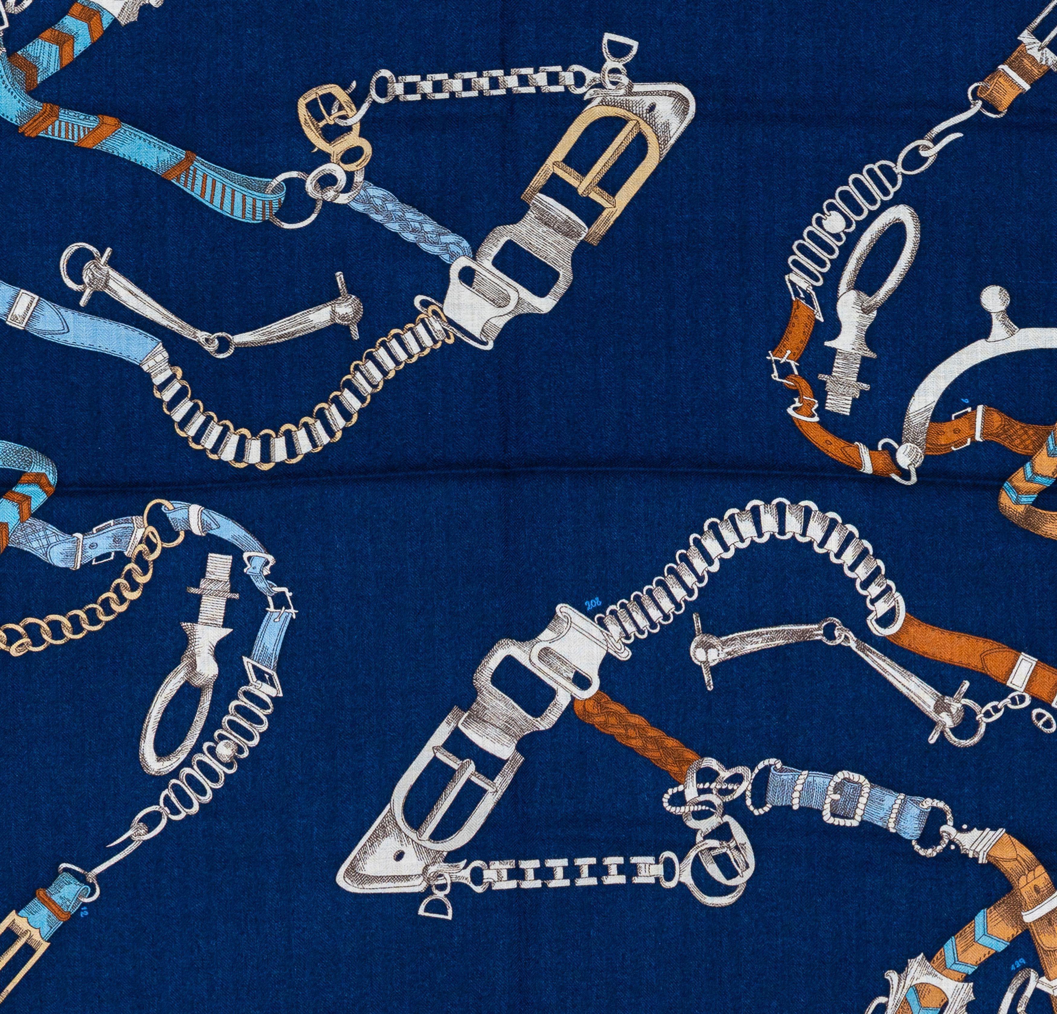 Aut. Hermès Les Chevaux Déchaînés - CS140 - Marine Foncé Blanc Nueva Etiqueta de la Tienda en venta 2