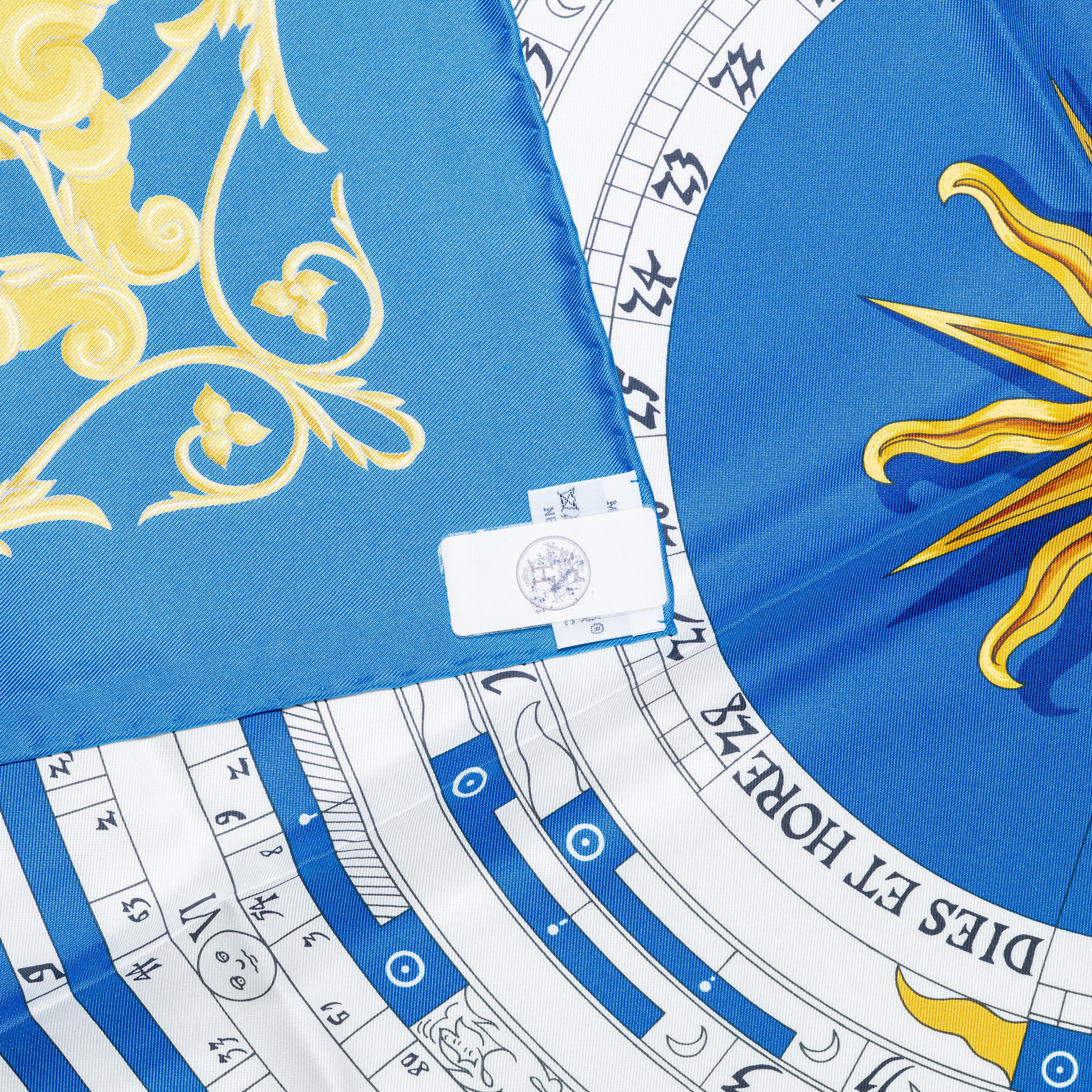 Auth. Hermès Scarf Astrologie Forever - Bleu Cobalt Vieil Or Blanc New Store Tag In New Condition For Sale In Ottawa, CA