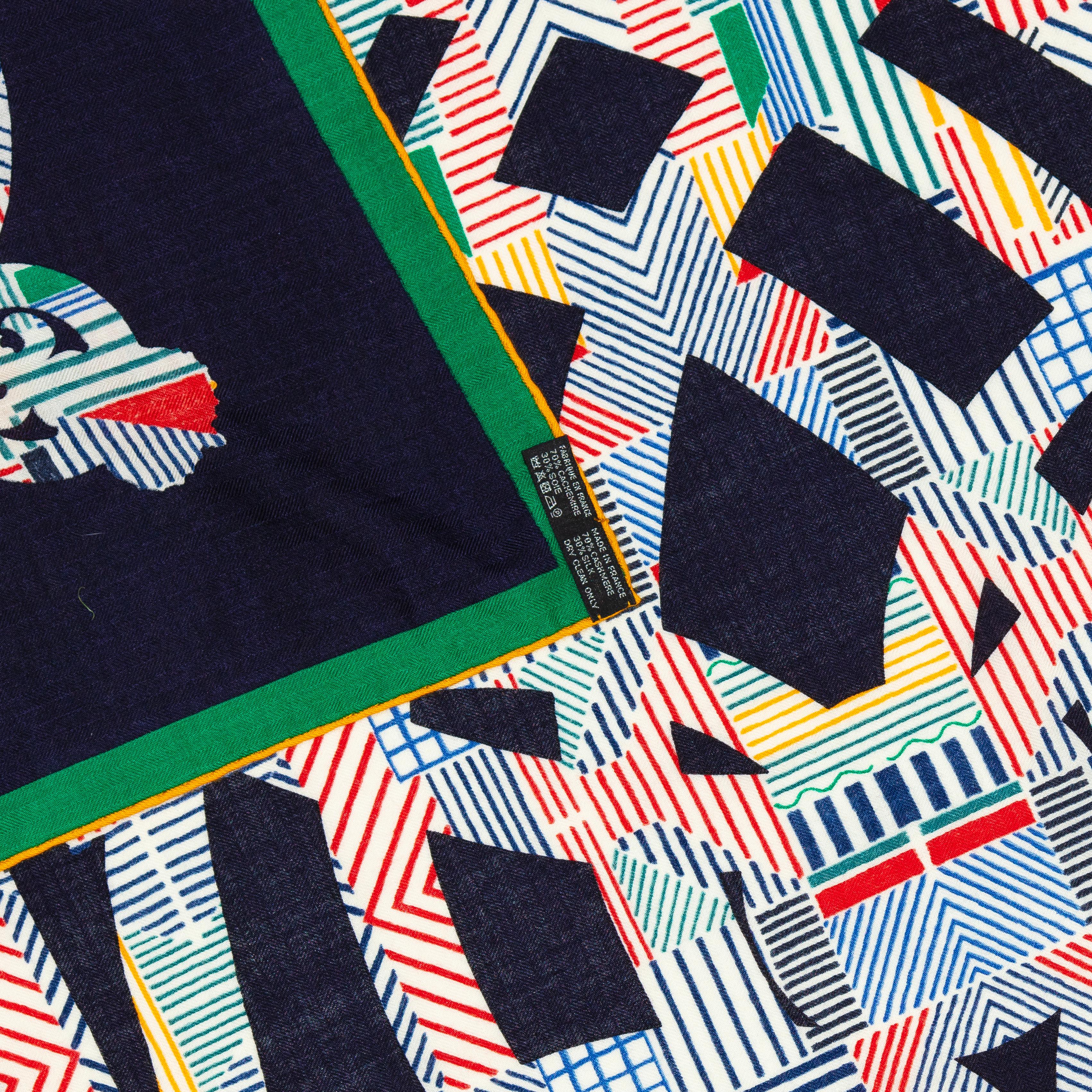 Cavalcadour - CS140 - Verde Naranja Azul Marino - NWCTS - 2404291643

Marca: Hermès
Tipo/Modelo: Chal 140 Cachemira Seda
Diseño del nombre: Cavalcadour, Equerry
Artista: Henri D'Origny
Tamaño: 140 cm x 140 cm / 55 in x 55 in
Color: Naranja