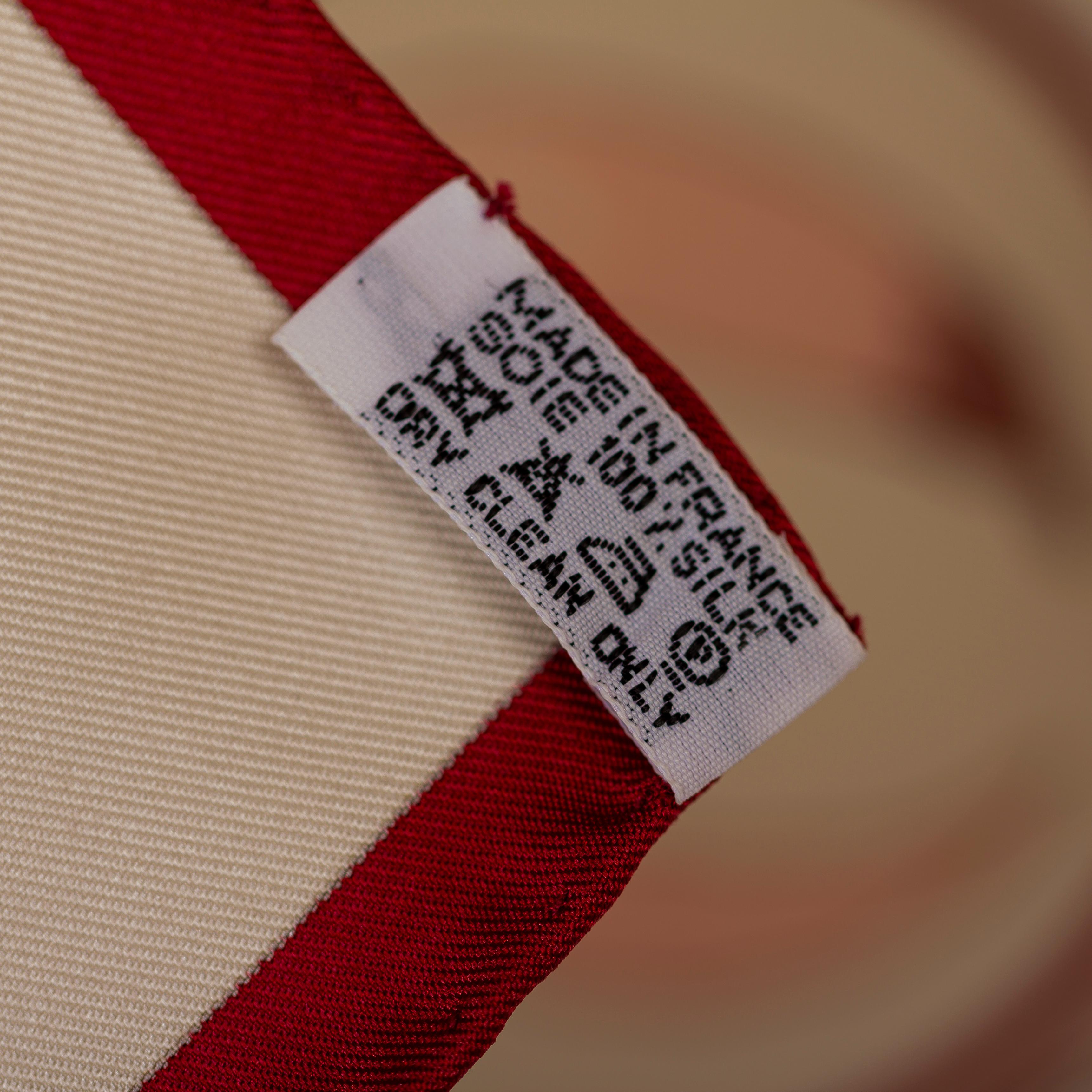 Auth. Hermes Silk Scarf Au Gré du Vent – Bordeaux Beige - Mint - Collector en venta 5