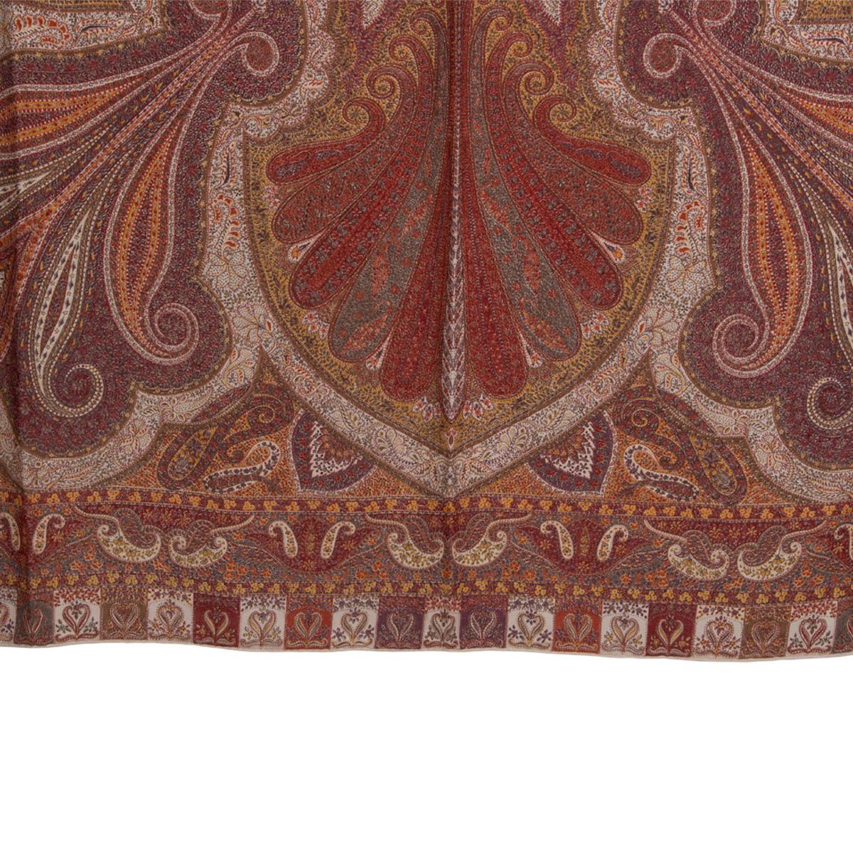 auth LORO PIANA burgundy & brown cashmere PAISLEY Shawl Scarf In Excellent Condition In Zürich, CH
