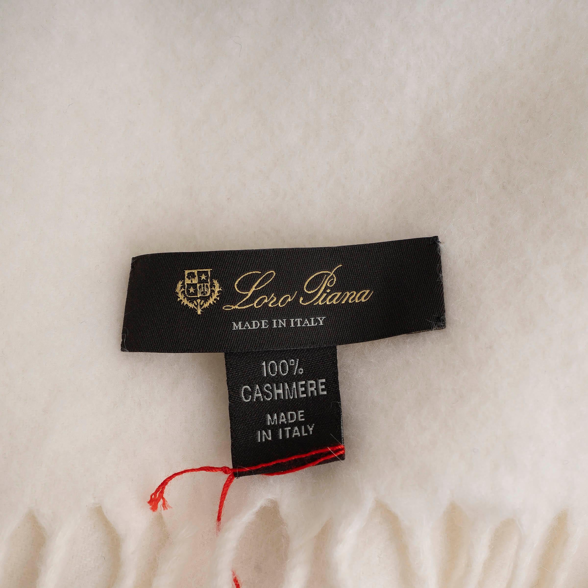 auth LORO PIANA sciarpa in cashmere color crema In condizioni ottime in vendita a Zürich, CH