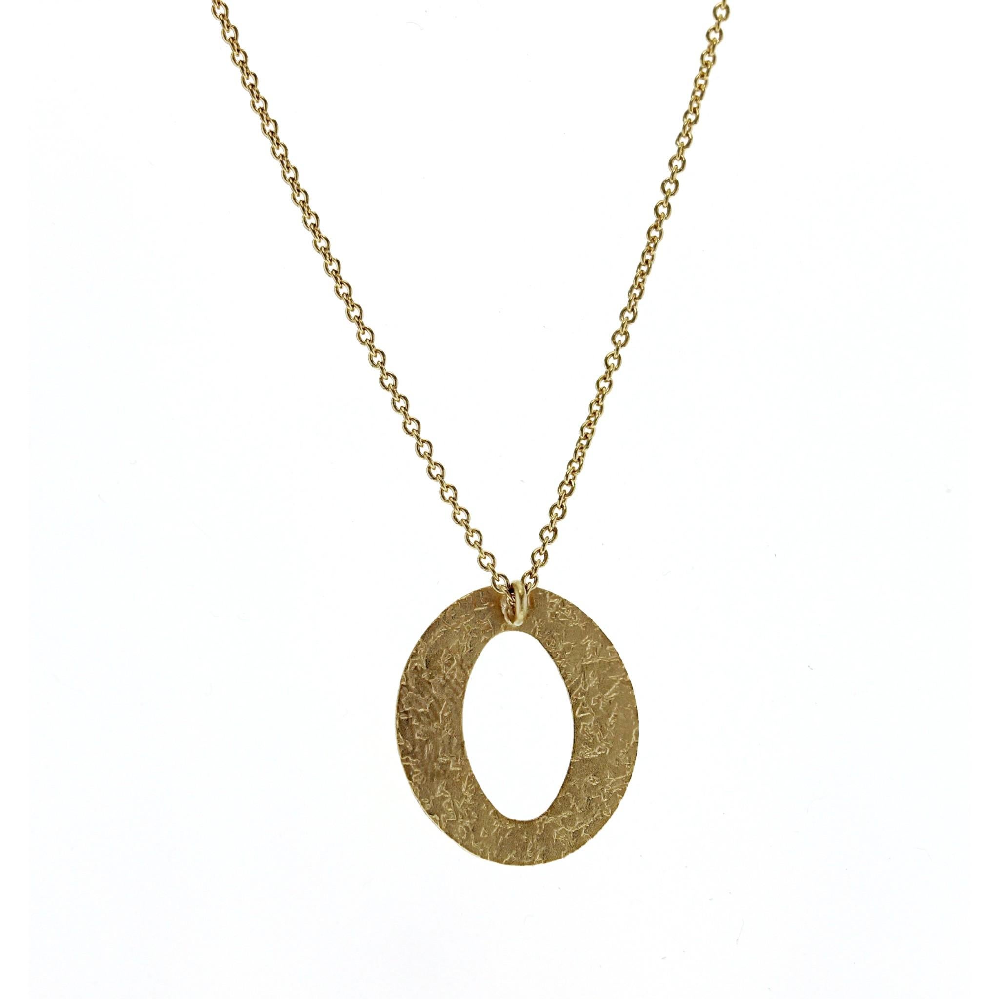 Auth Roberto Coin 18K Yellow Gold Chic & Shine Oval Necklace Size 17