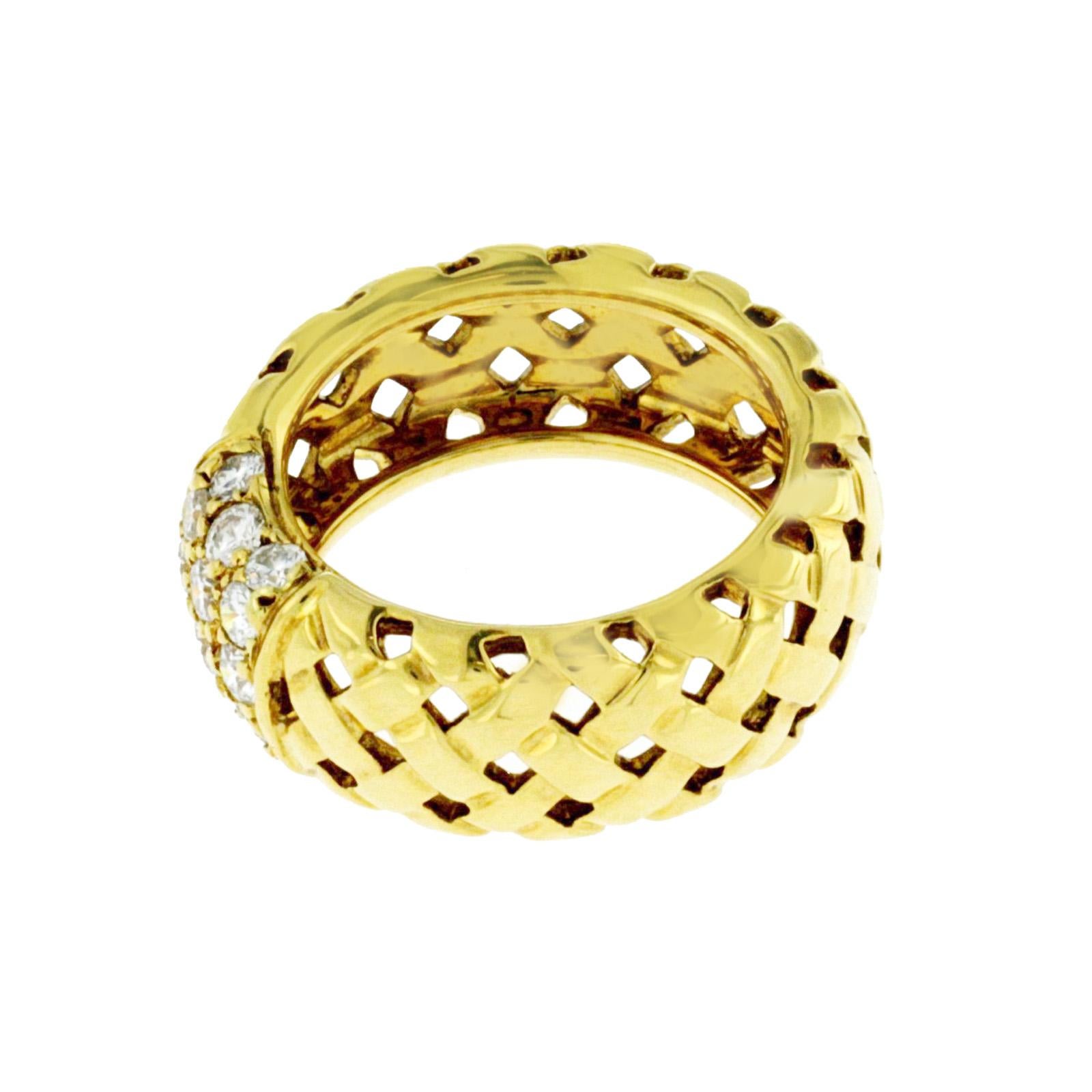 Auth Tiffany & Co. Anillo con banda trenzada de oro amarillo de 18 quilates y 0,55 quilates de diamantes Corte redondo en venta