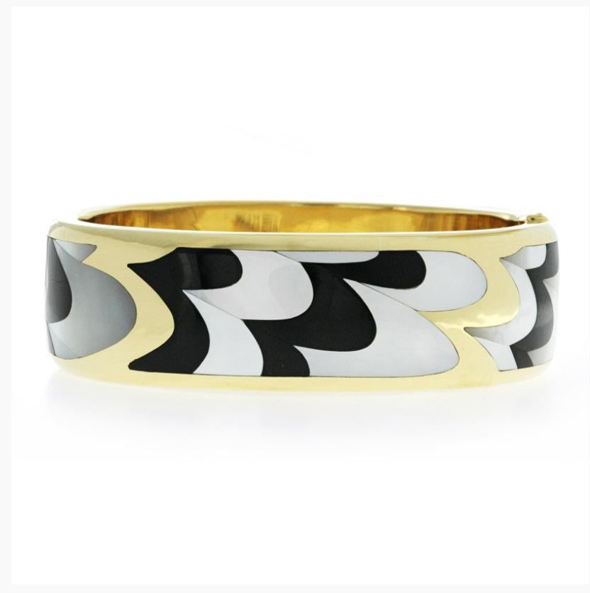 Women's or Men's Auth Tiffany & Co., 18k Gold Mother of Pearl Black Jade Inlay Bracelet Bangle