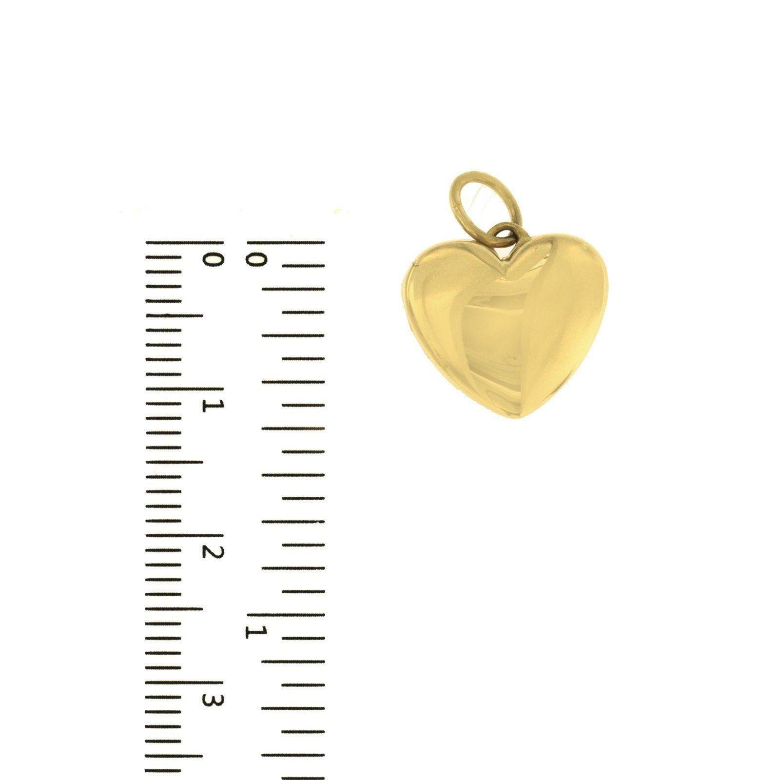 Authentic Tiffany & Co. 18 Karat Yellow Gold Heart Locket Pendant In Good Condition In Los Angeles, CA