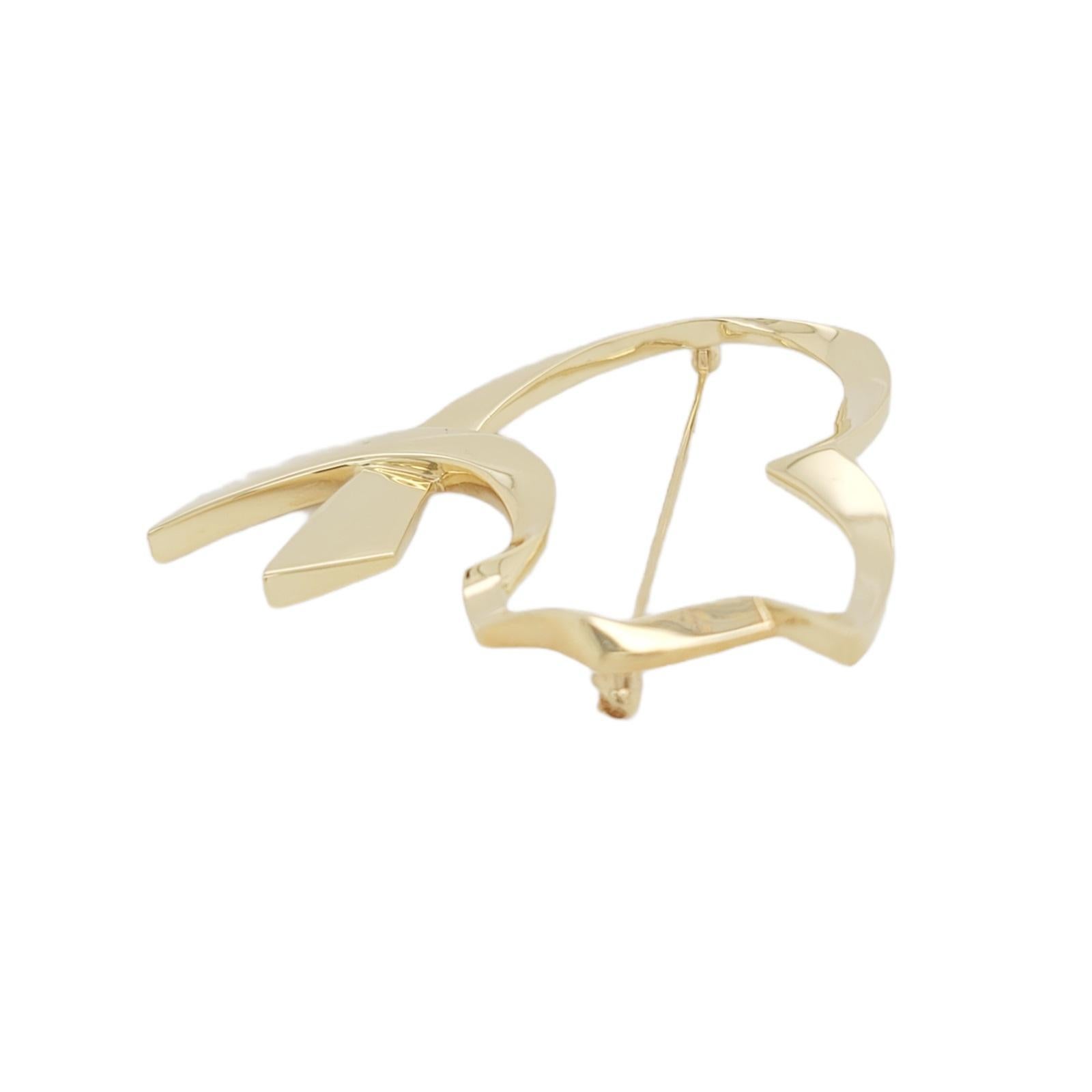 Women's or Men's Auth Tiffany & Co. 18K Yellow Gold  Paloma Picasso Open Cat Heart Pin / Brooch For Sale