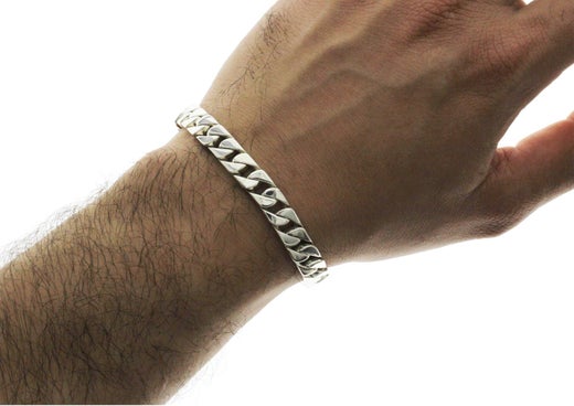 Authentic Tiffany and Co. 925 Sterling Silver Men's Curb Link Bracelet For  Sale at 1stDibs | tiffany curb link bracelet, curb link bracelet tiffany, tiffany  bracelet for men