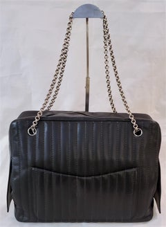 Auth Vintage Chanel Jumbo Leather Chained Handbag