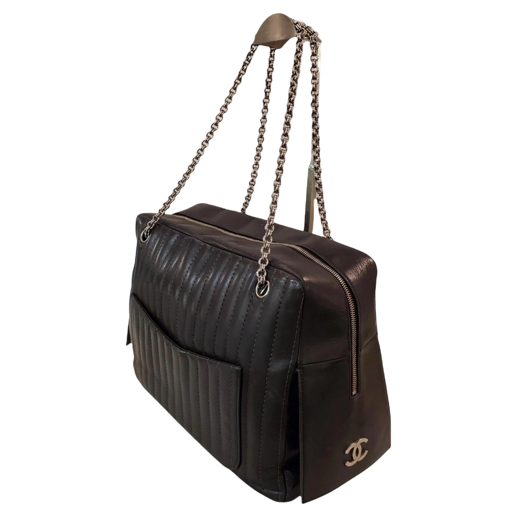 Auth Vintage Chanel Jumbo Leather Chained Handbag