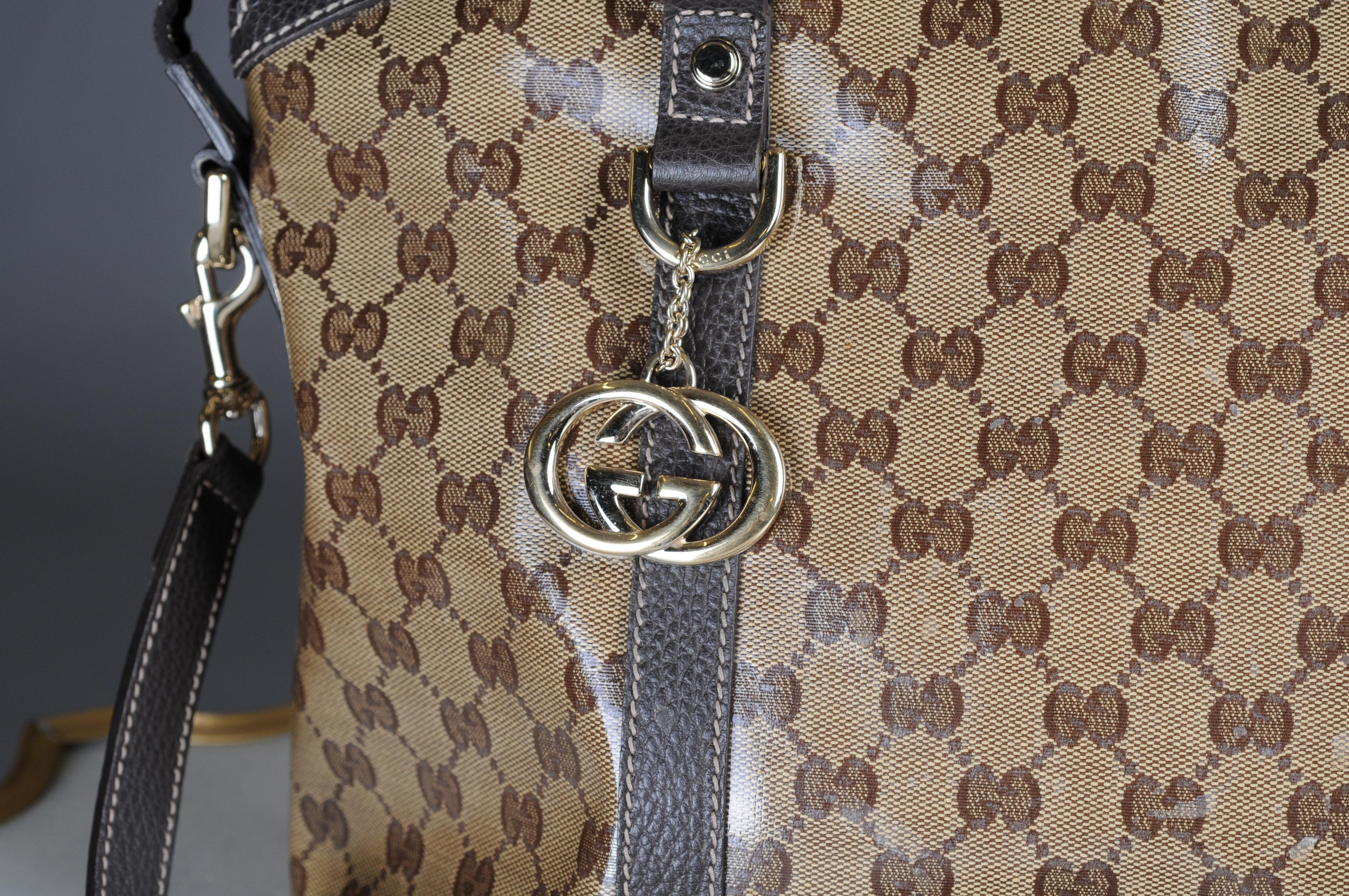 Authentische Gucci Kristall Handtasche  im Zustand „Gut“ im Angebot in 10707, DE