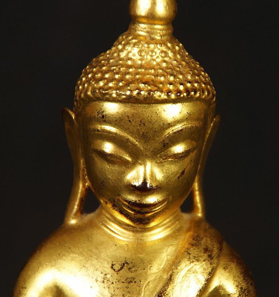 Authentic 18th Century Antique Bronze Buddha Statue from Burma: Original Buddhas For Sale 4