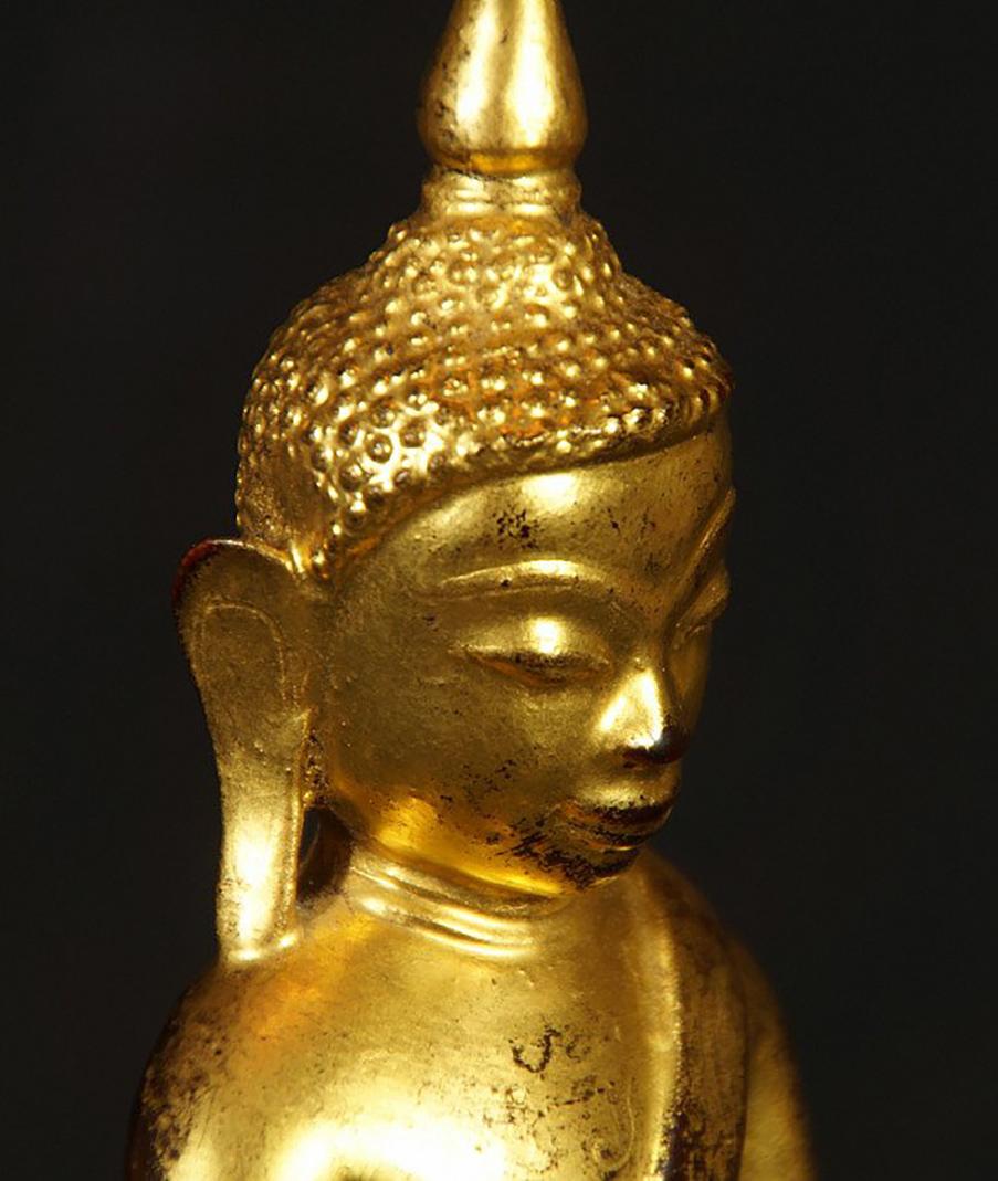 Authentic 18th Century Antique Bronze Buddha Statue from Burma: Original Buddhas For Sale 5