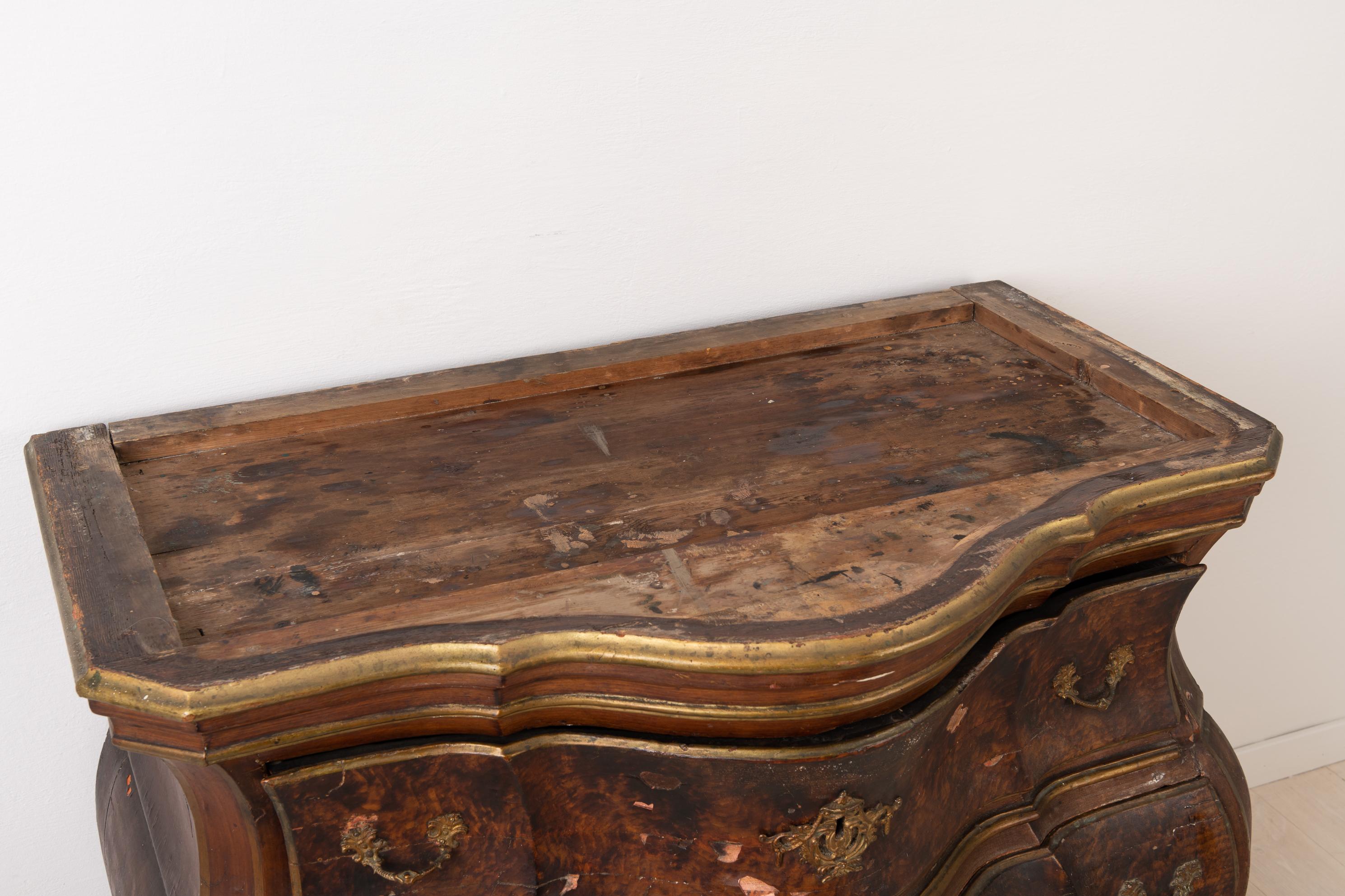 Authentic 18th Century Swedish Rococo Chest of Drawers For Sale 3