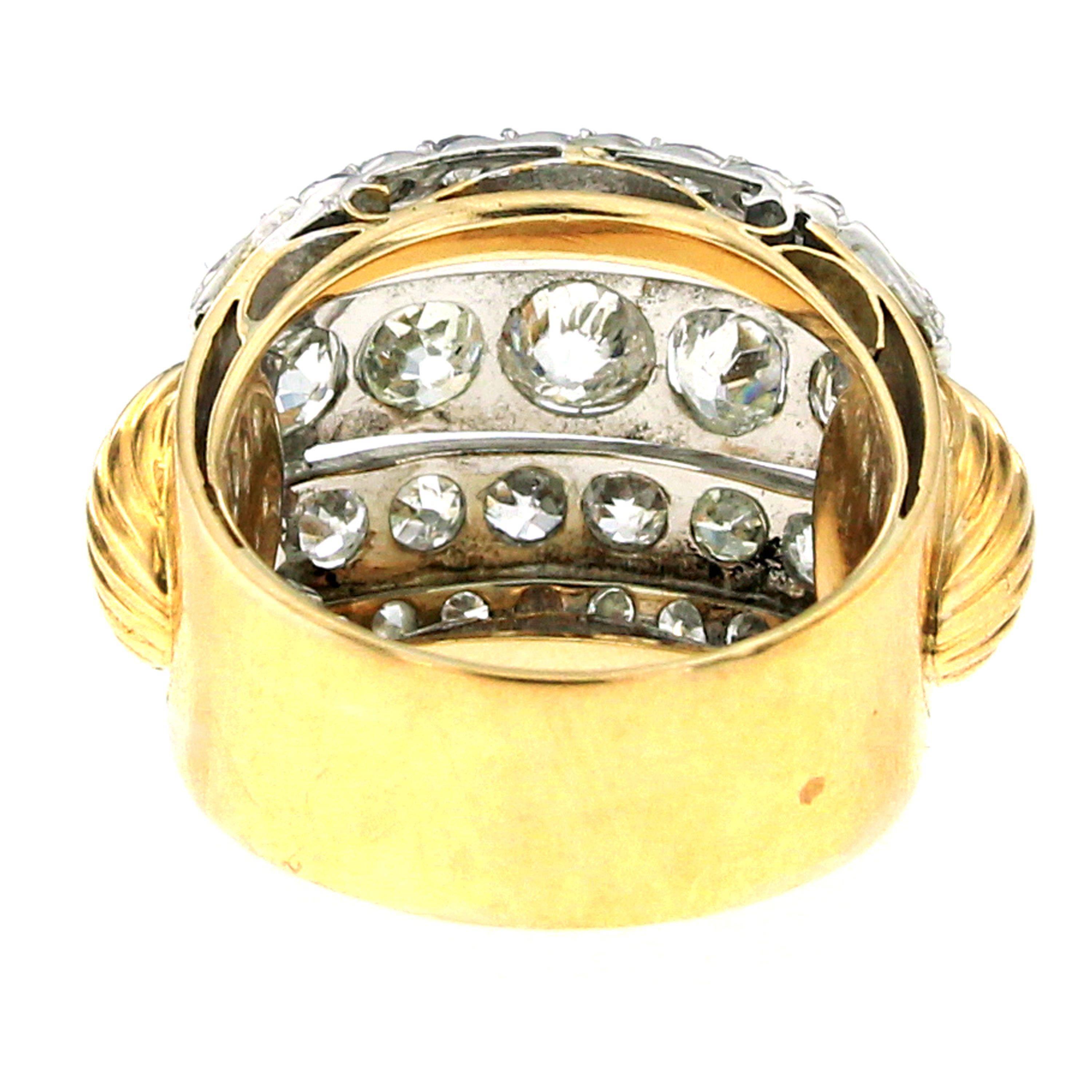 Authentic 1940 Diamond Cocktail Gold Ring In Excellent Condition In Napoli, Italy