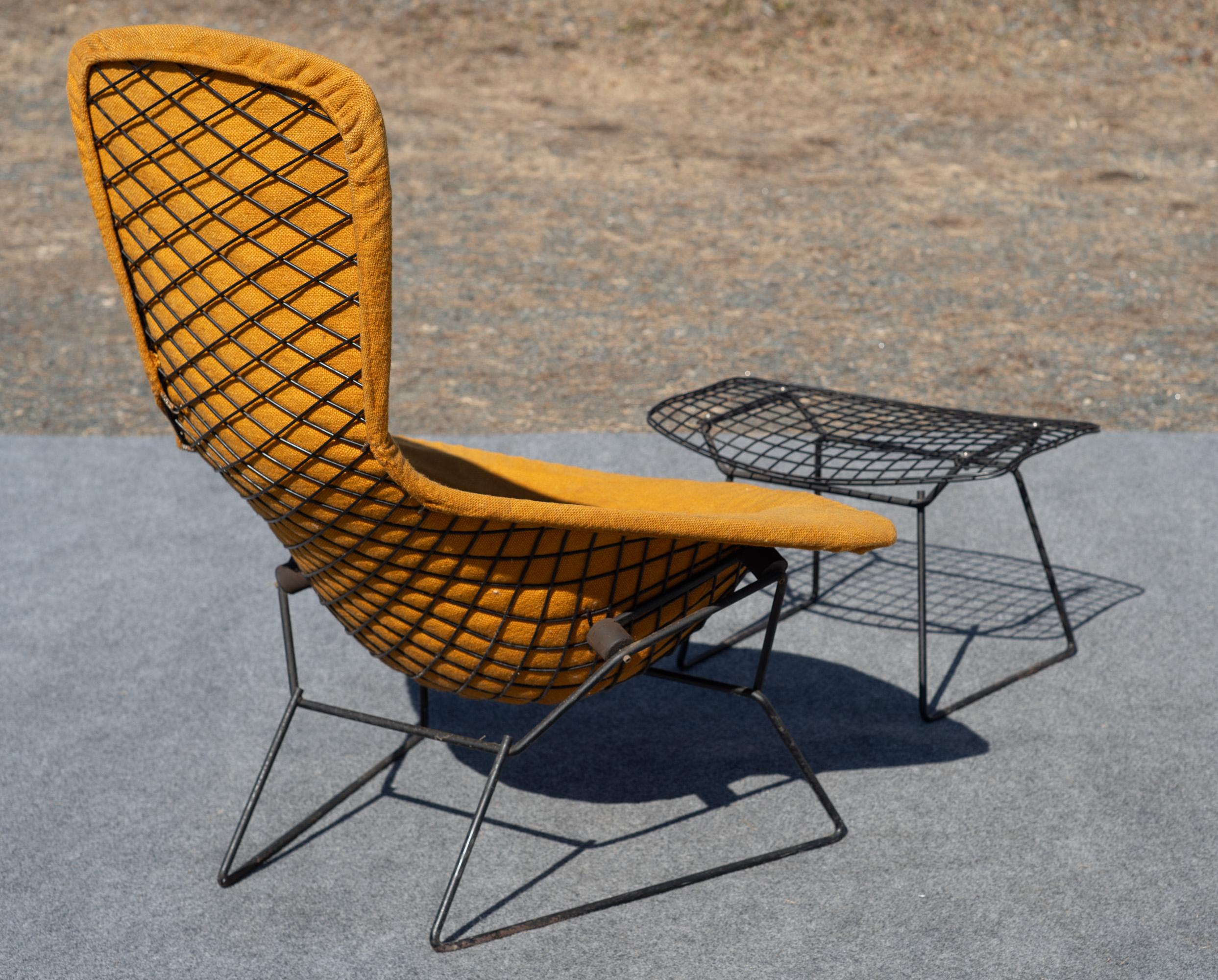 Welded Authentic 1960s Harry Bertoia for Knoll Bird Chair & Ottoman with Original Cover For Sale