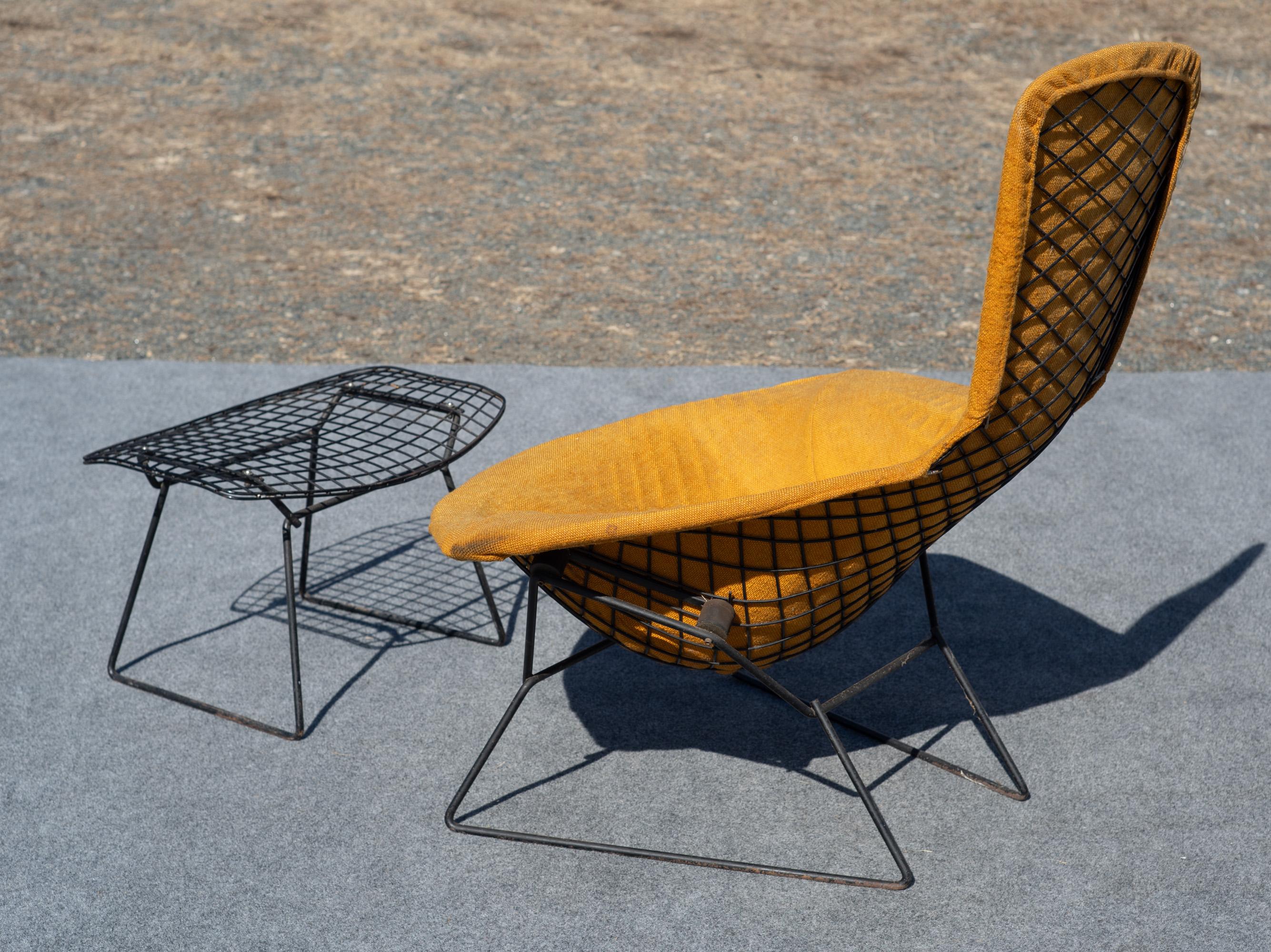 Steel Authentic 1960s Harry Bertoia for Knoll Bird Chair & Ottoman with Original Cover For Sale
