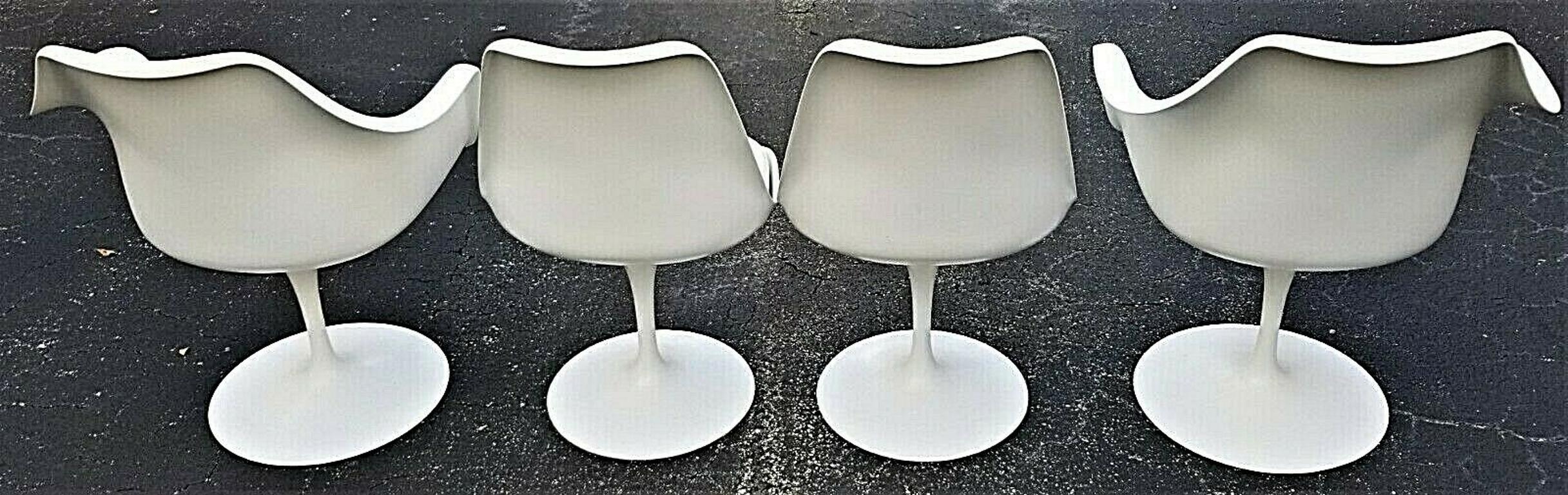 Mid-Century Modern Authentic 1970's Knoll Eero Saarinen Tulip Swivel Dining Chairs, Set of 4