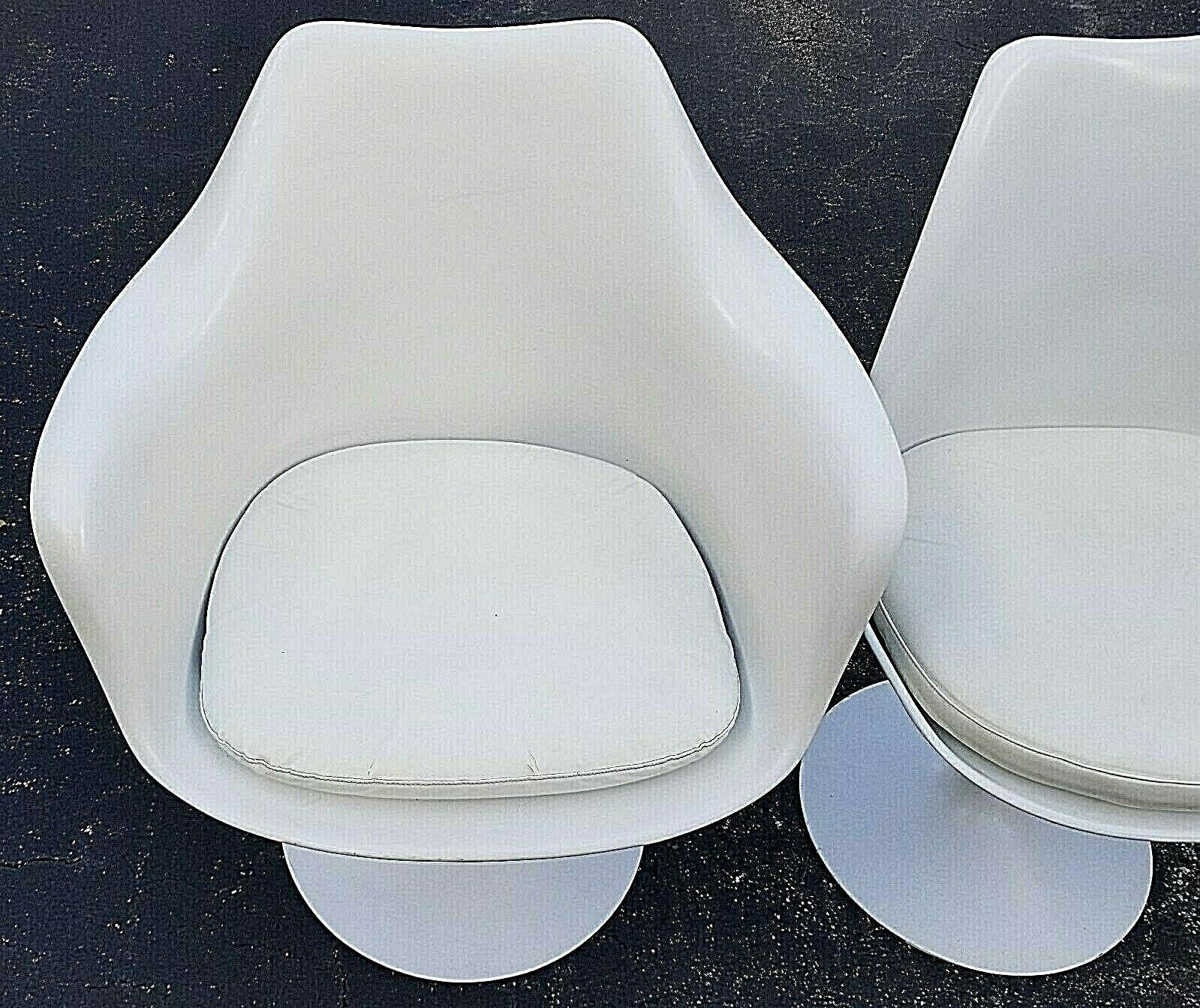 Metal Authentic 1970's Knoll Eero Saarinen Tulip Swivel Dining Chairs, Set of 4