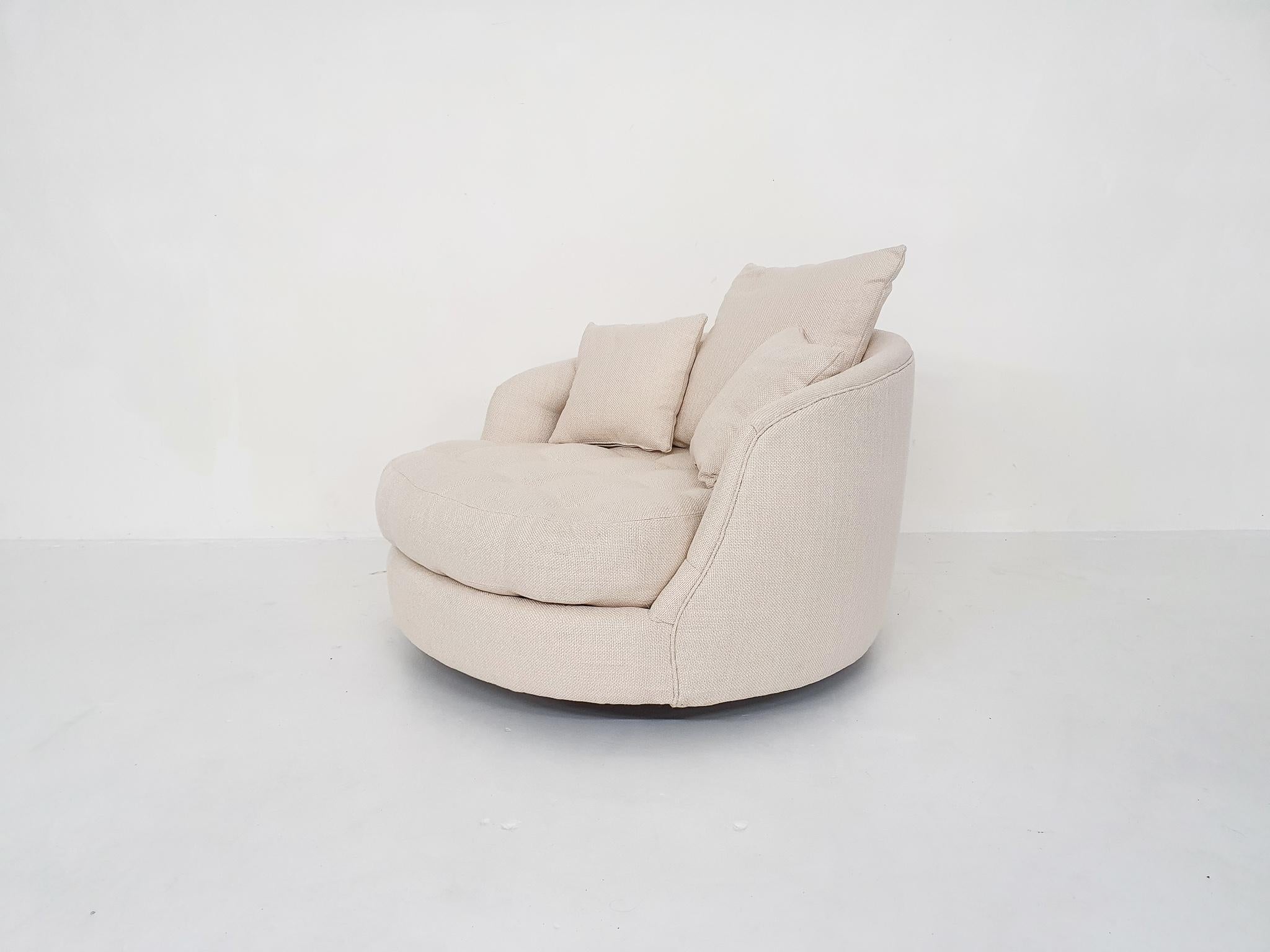 Authentic 1979 Milo Baughman No 3406 “Tub” Swivel Lounge Chair for Thayer Coggin In Good Condition In Amsterdam, NL