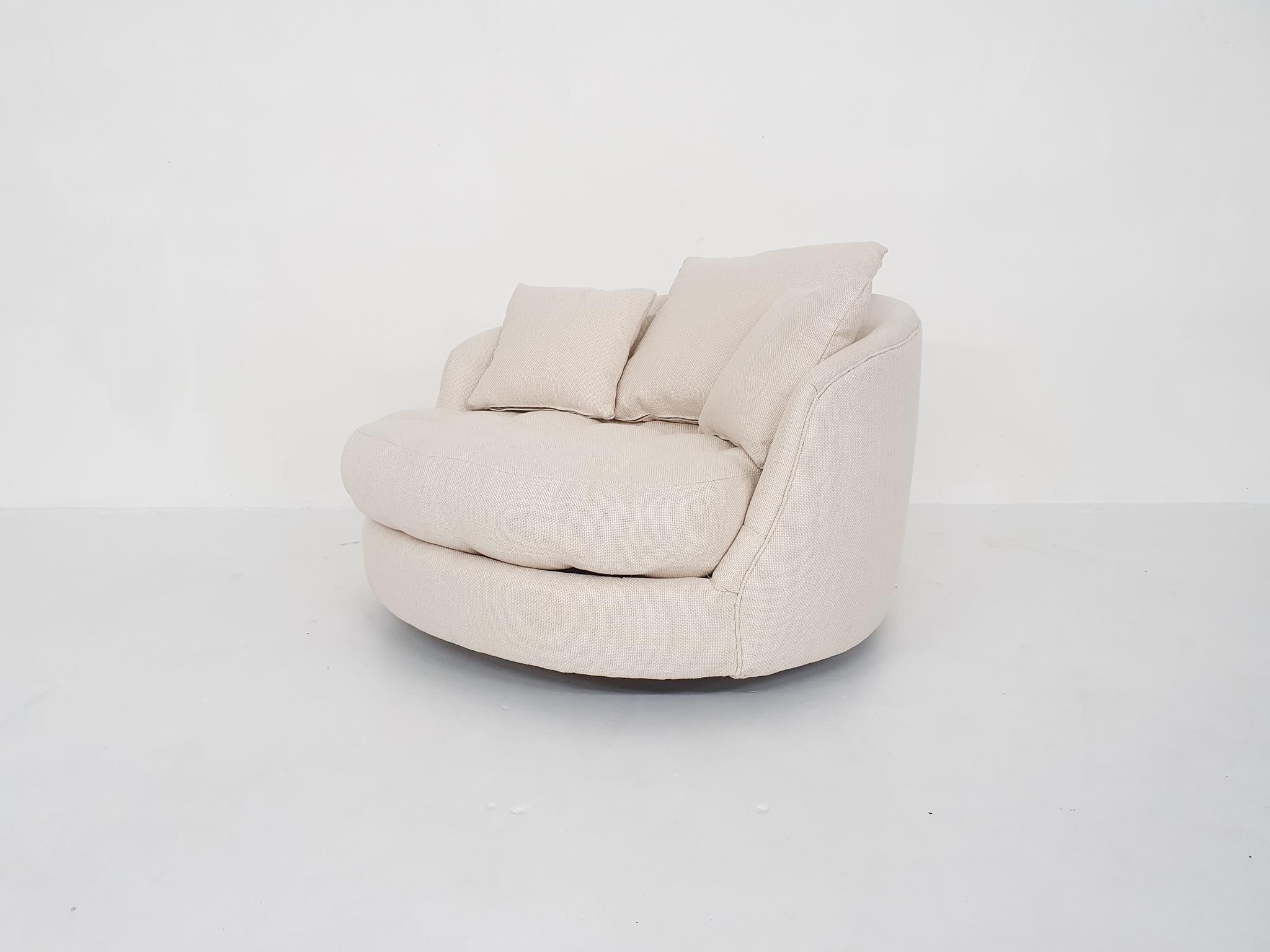 North American Authentic 1979 Milo Baughman No 3406 “Tub” Swivel Lounge Chair for Thayer Coggin