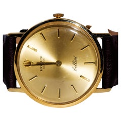 Authentic 1990s Rolex Cellini 4112 18 Carat Yellow Gold Ladies Watch