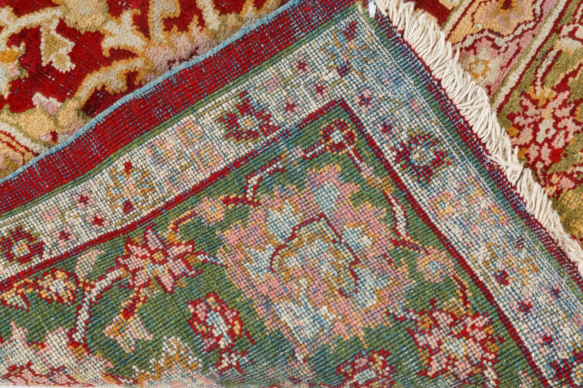 Authentischer indischer Botanischer Teppich aus Amritsar aus dem 19. (Wolle) im Angebot