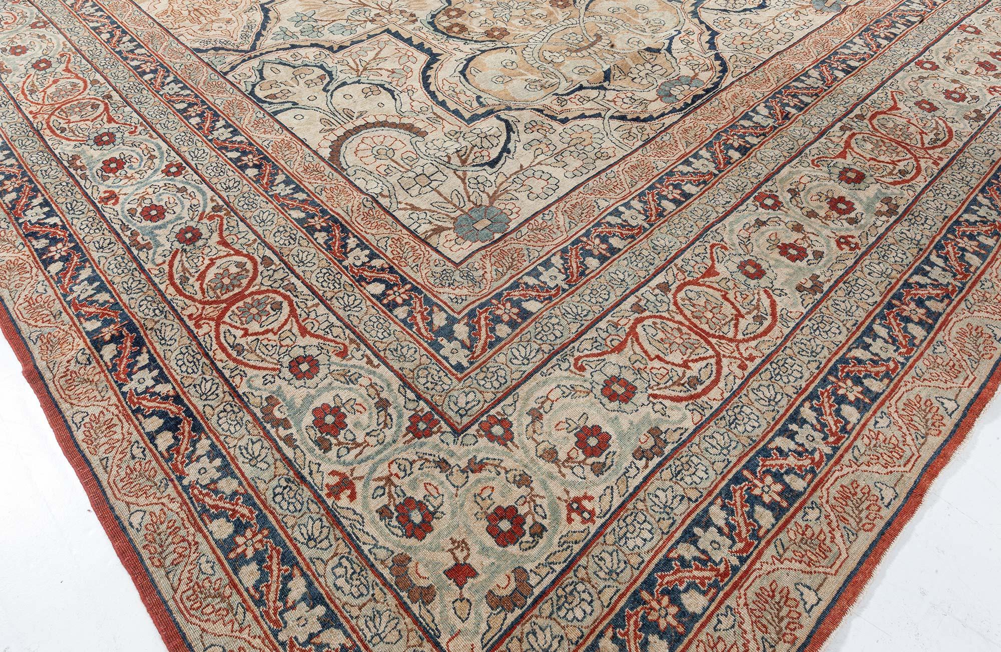 Authentic 19th Century Persian Kirman Carpet In Good Condition For Sale In New York, NY