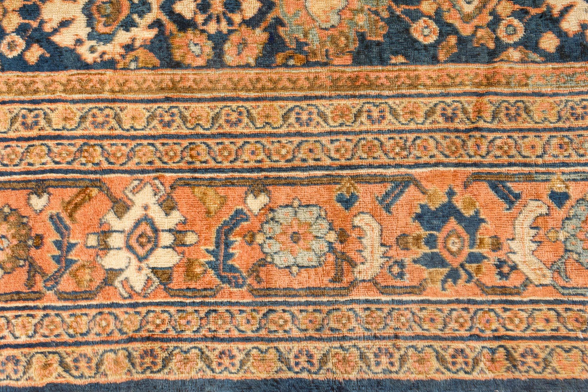 19th Century Persian Sultanabad Handmade Wool Rug For Sale 4