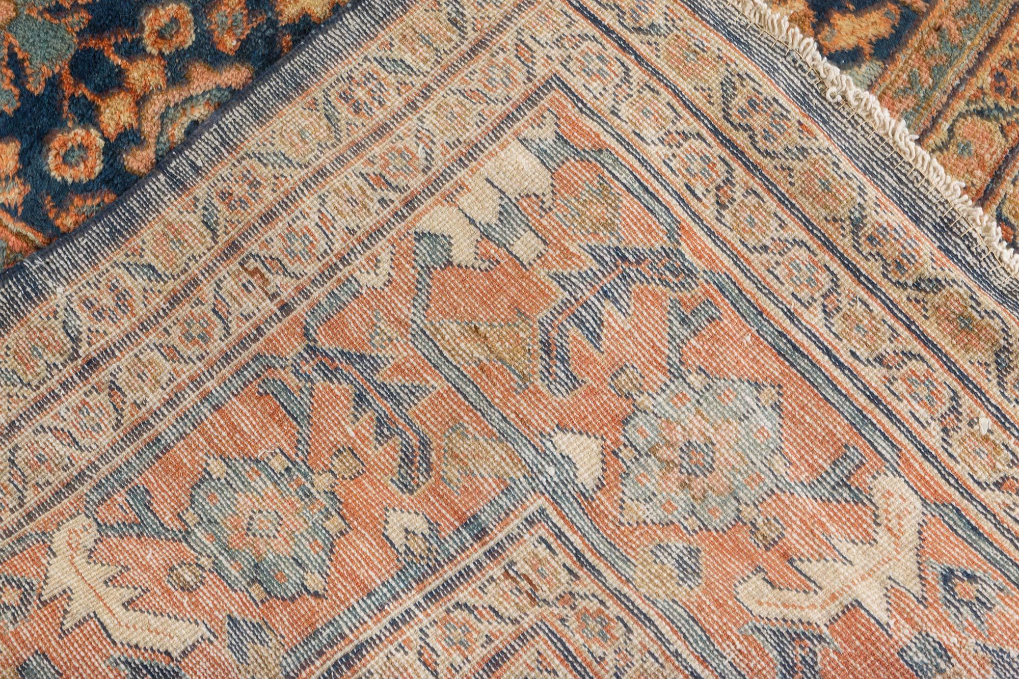 19th Century Persian Sultanabad Handmade Wool Rug For Sale 5