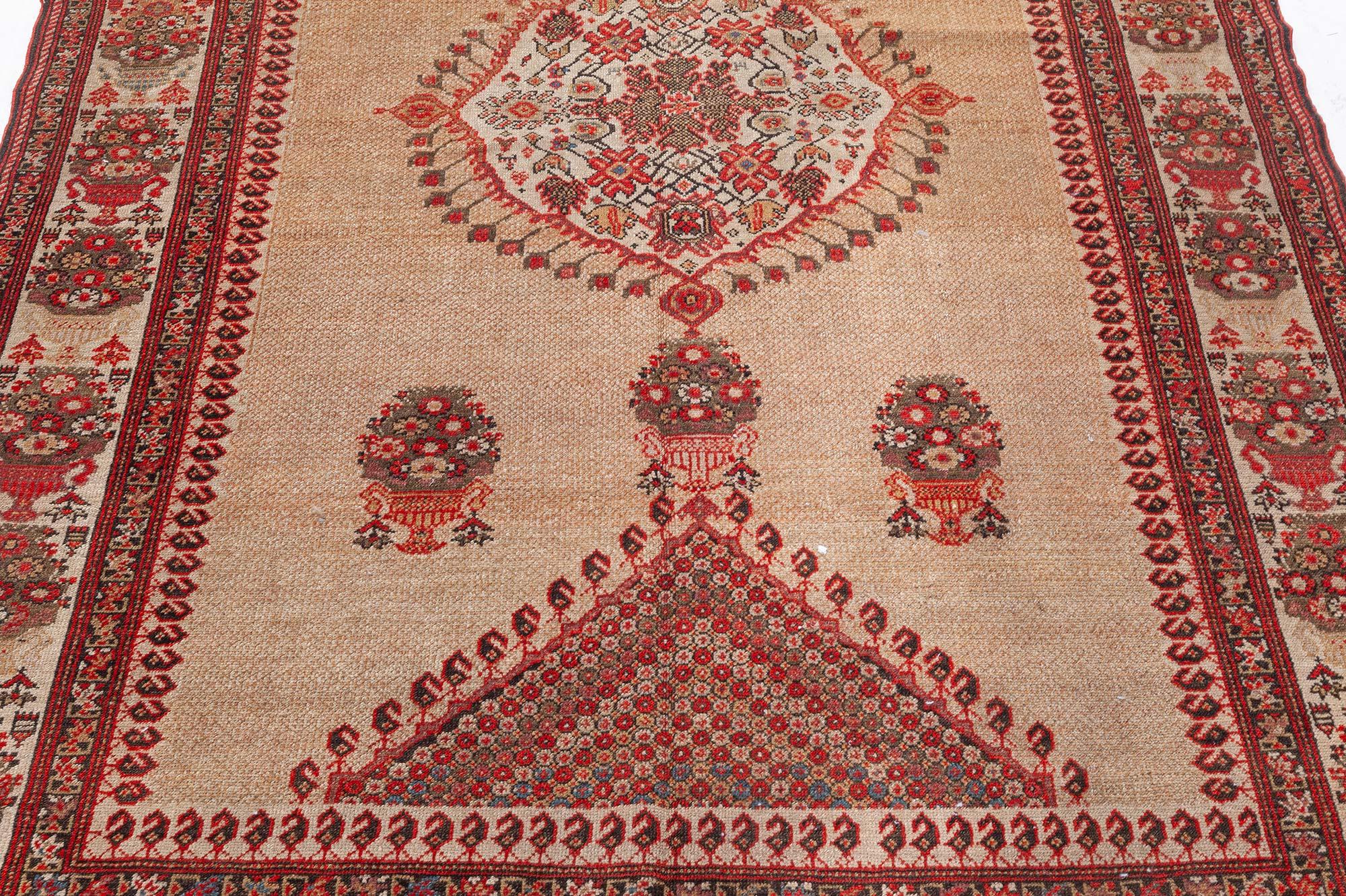 Authentic 19th Century Sarouk Handmade Wool Rug In Good Condition For Sale In New York, NY